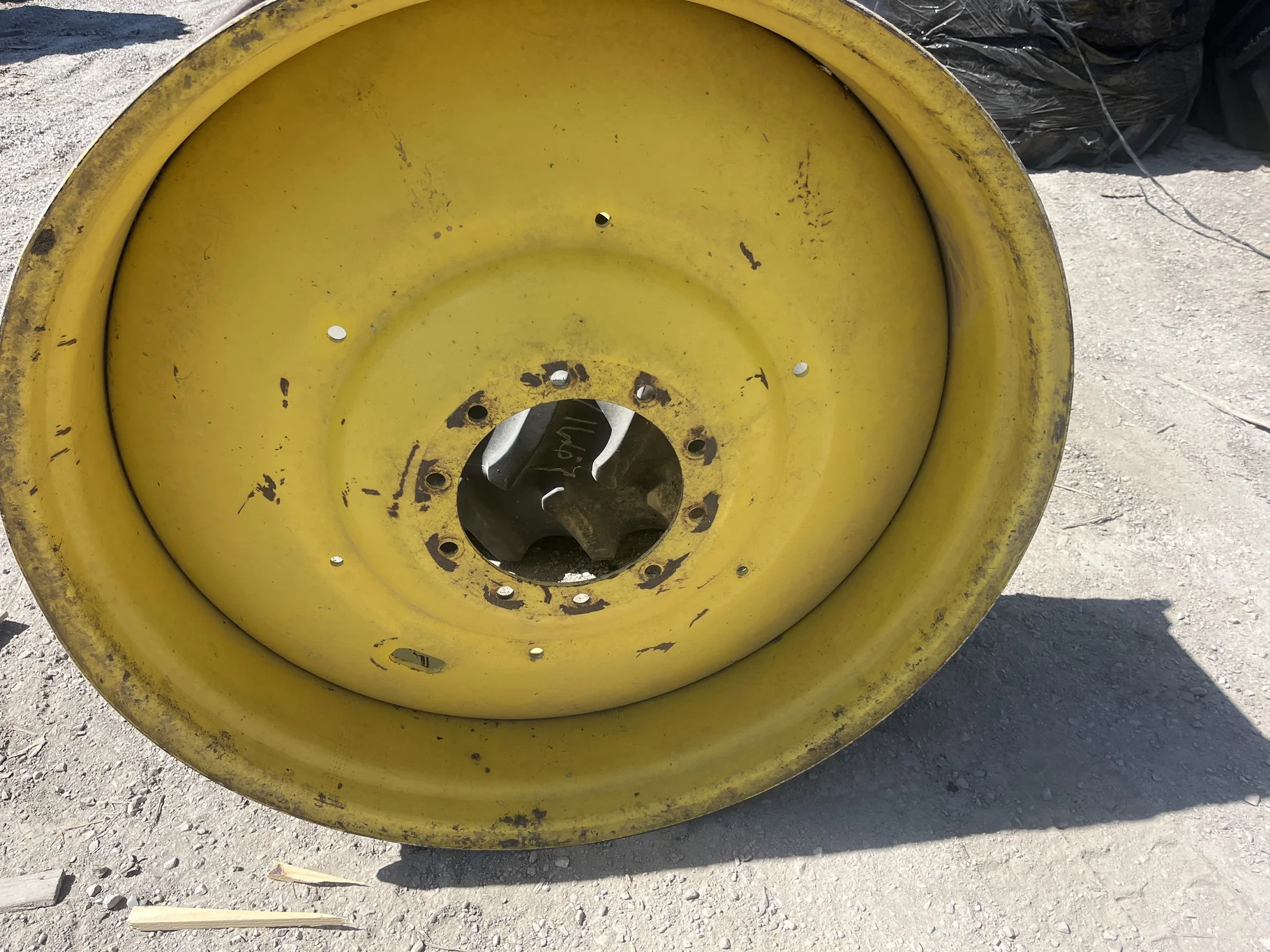 Used 16 x 46 10-13.19-11.07 2.5"BS Titan Yellow Dual