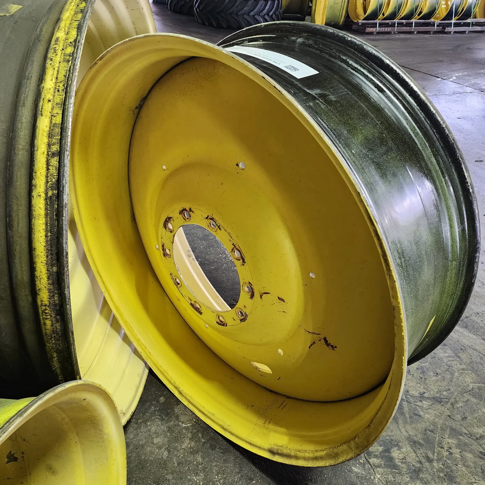 Used 16 X 46 10-13.19-11.07 2.5"BS Dual Yellow Wheel
