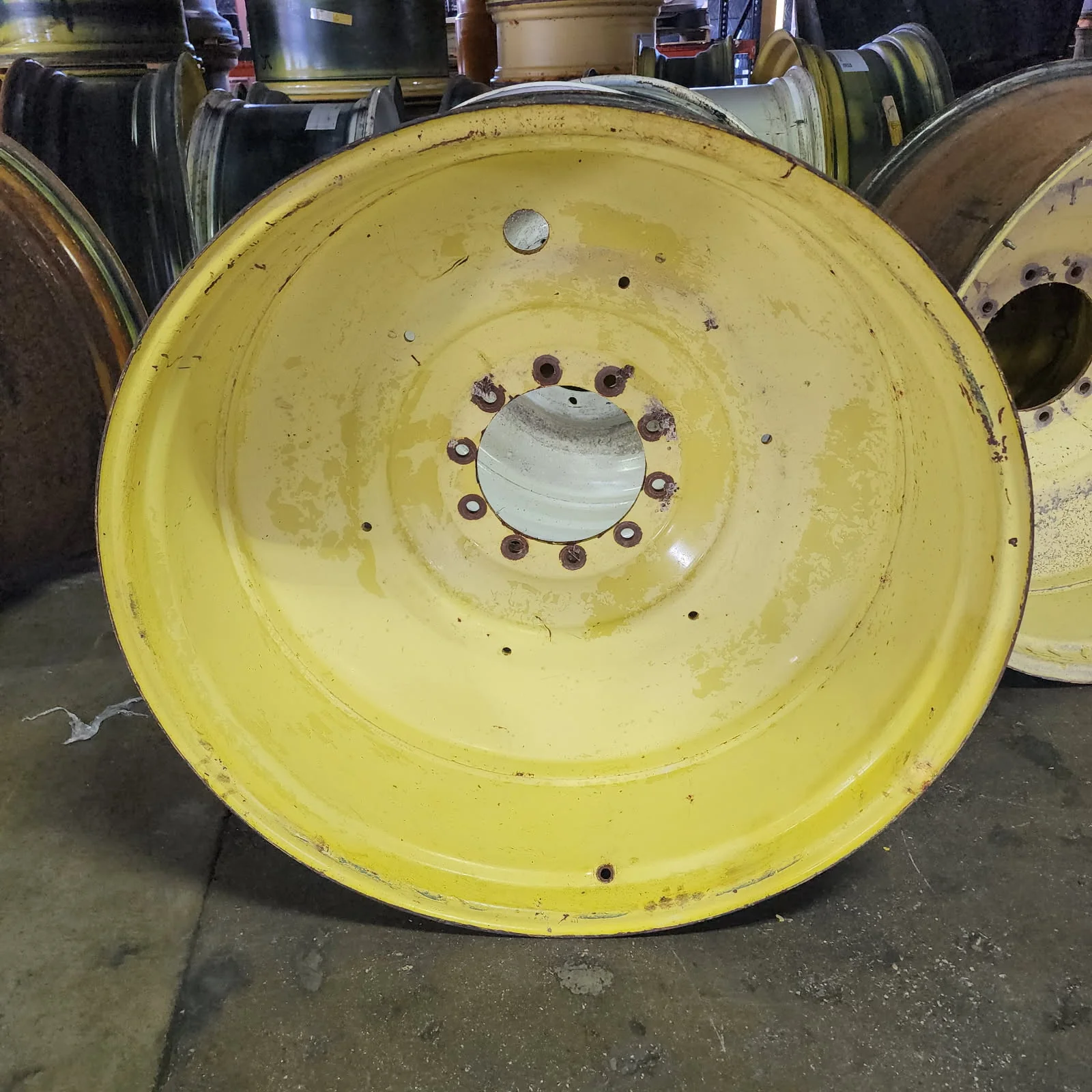 Used 20 X 42 10-13.19-11.07 1.25"BS Yellow Dual