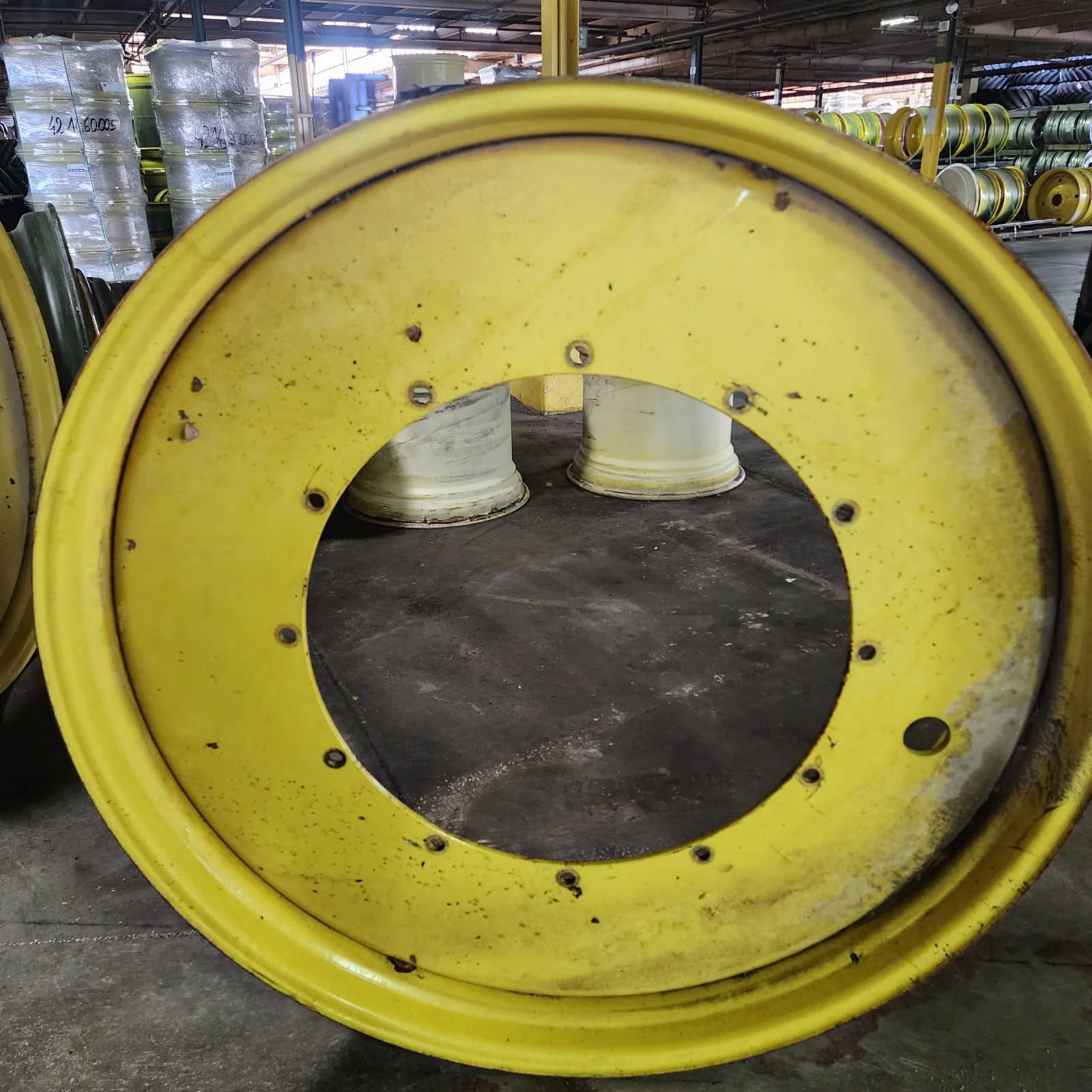 Used 12 x 54 12-31.625-29 3.25"BS Yellow Rim & Rail Wheel image 2
