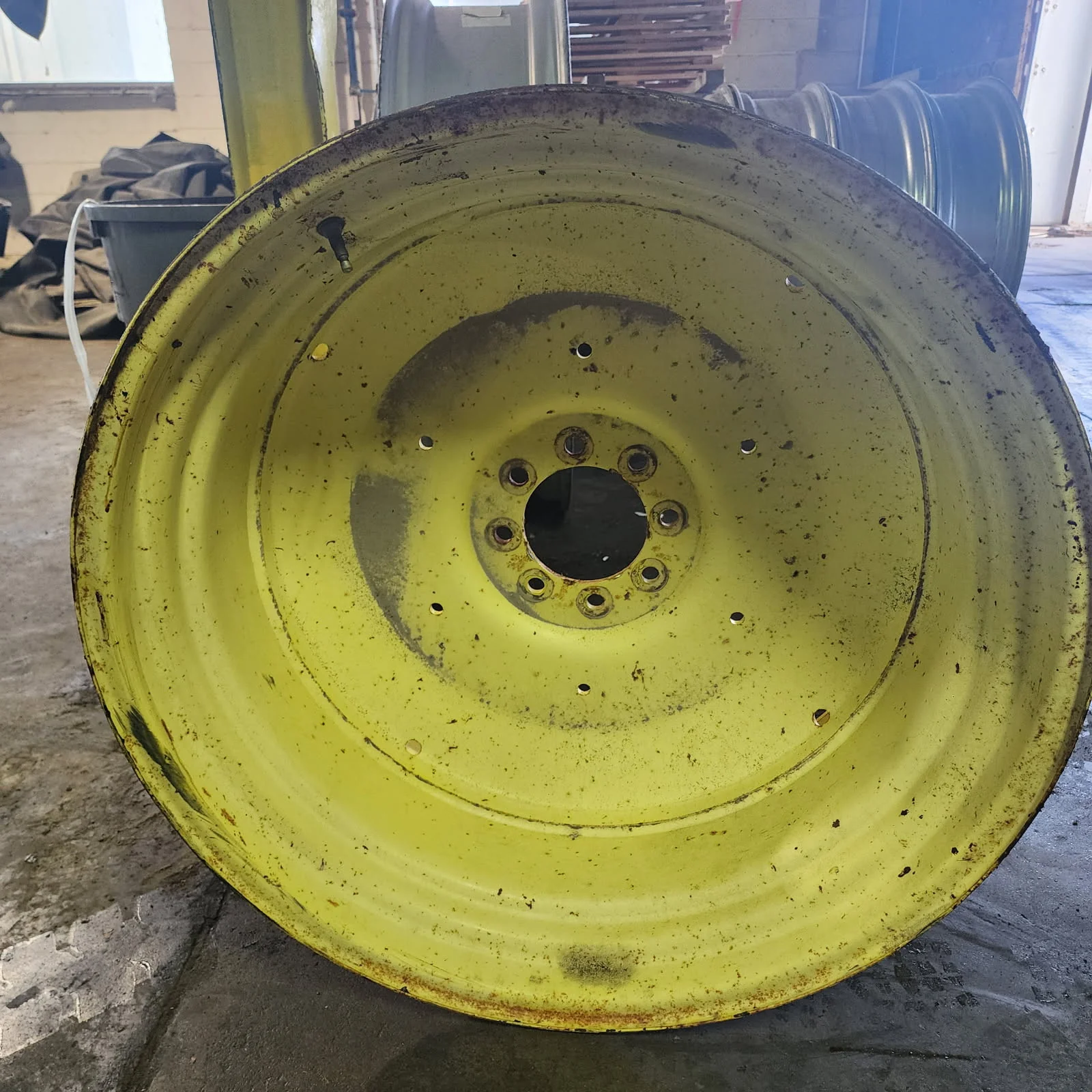 Used 15 X 34 8-8-6 DUAL YELLOW WHEEL image 3