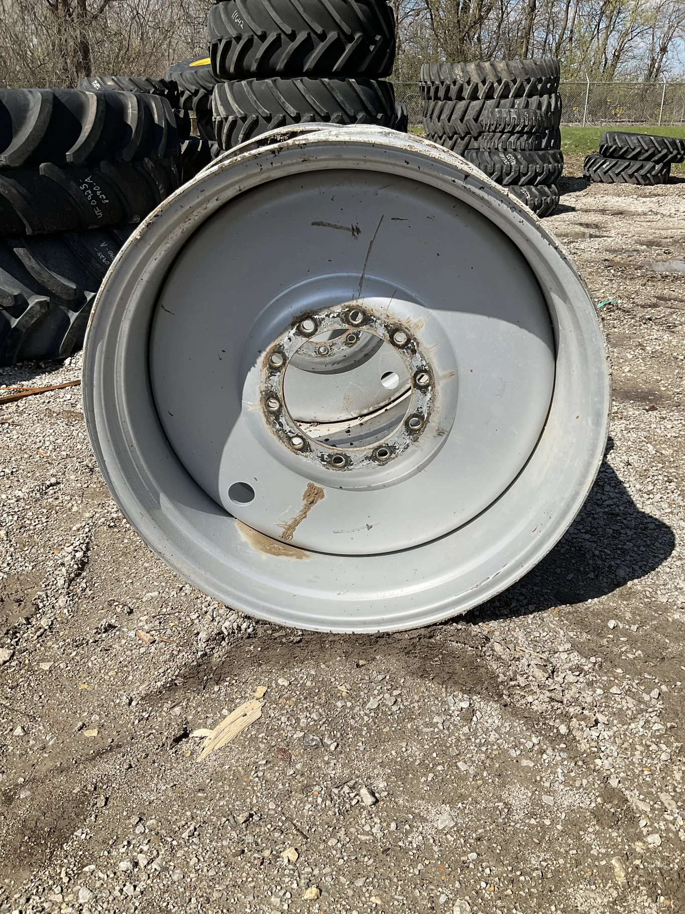 Used 23 x 38 10-13.19-11.07 8"BS Titan Silver Dual