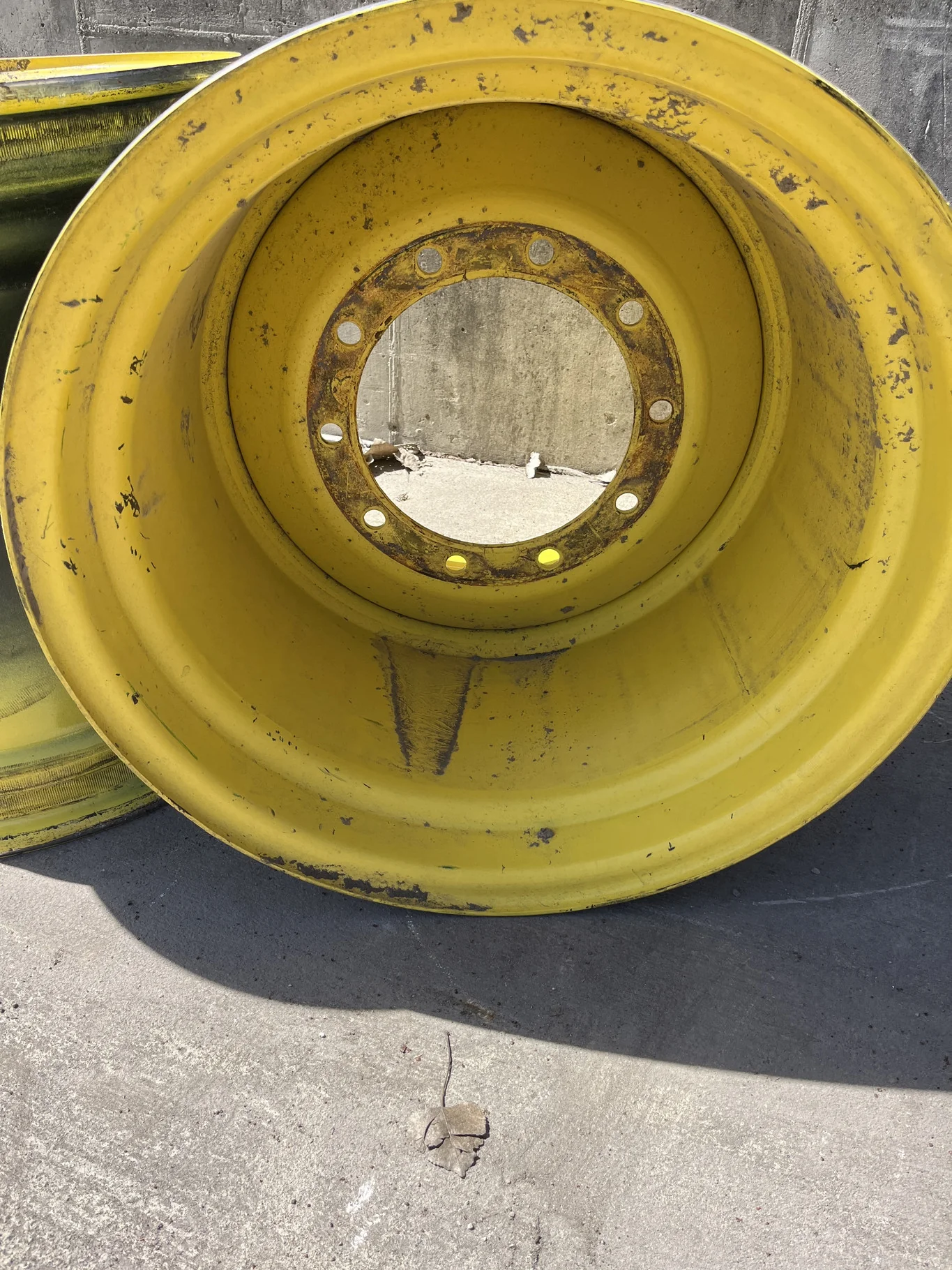 Used 25 x 26 10-13.19-11.07 12.75"BS Titan Yellow Implement Wheel image 2