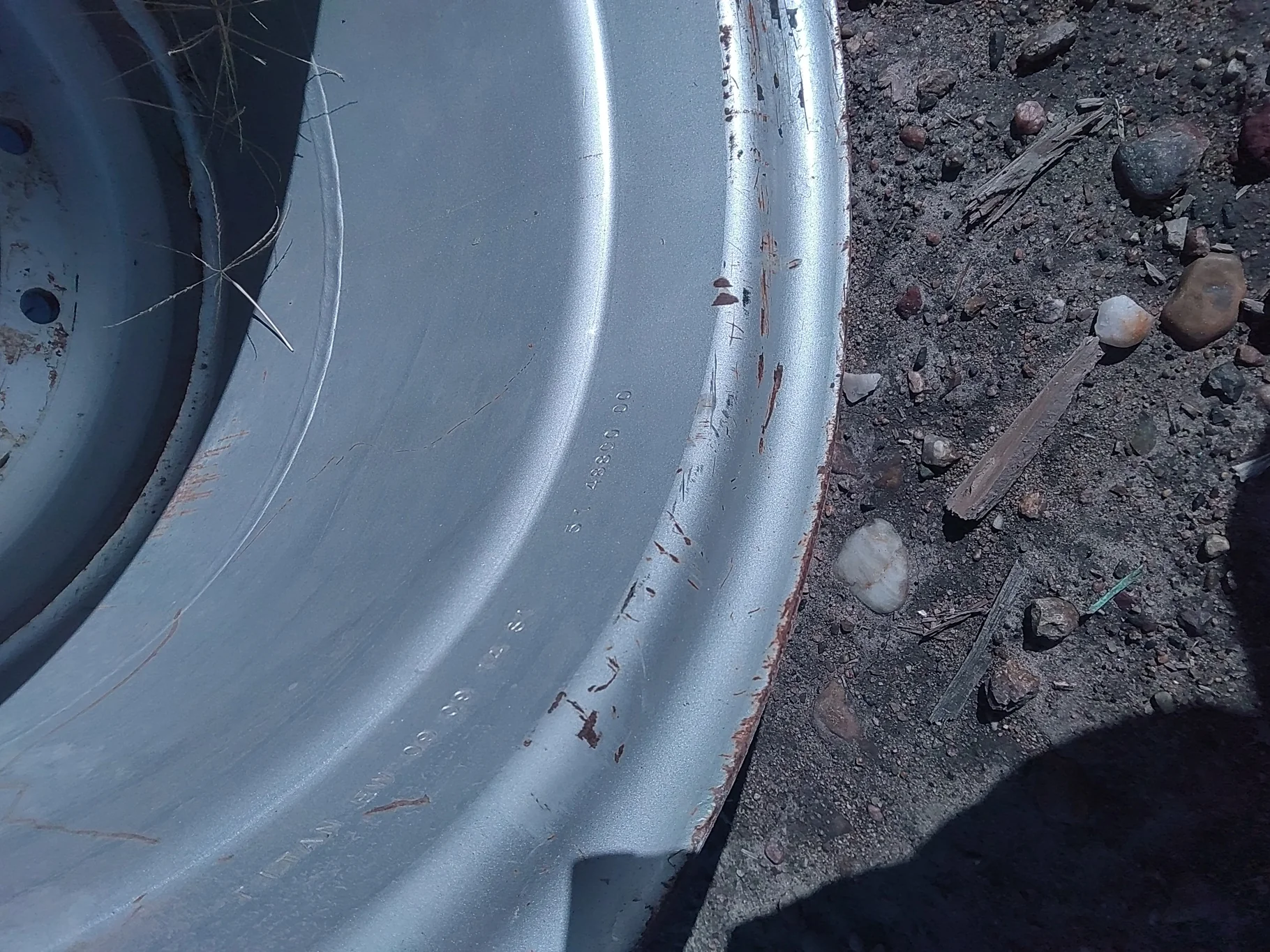 Used 36 X 25 CIH Silver 12 Bolt 3-Piece Floater Rim (10-13.187) image 8