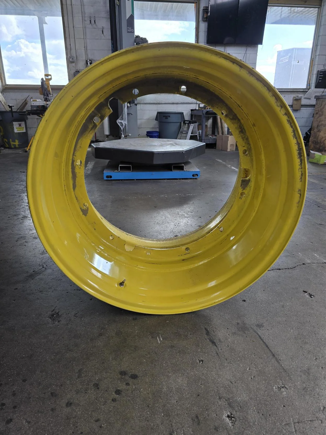 Used 27 X 38 12-32.047-30.079 -0.19U Stub Disc Yellow Wheel