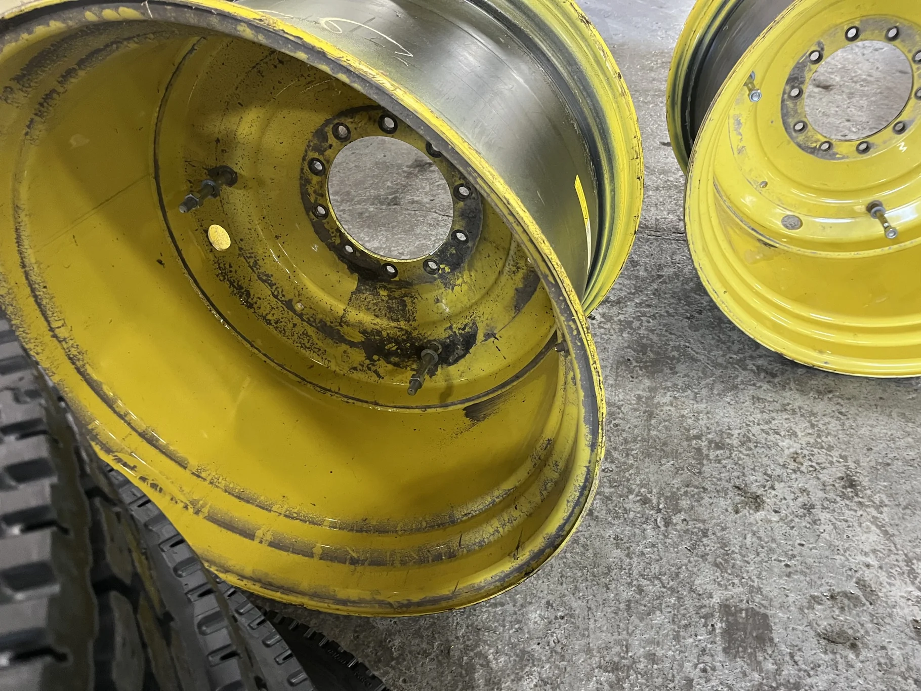 Take-Off 25 x 38 10-13.189-11.07 (.937) JD Ag Yellow Wheel
