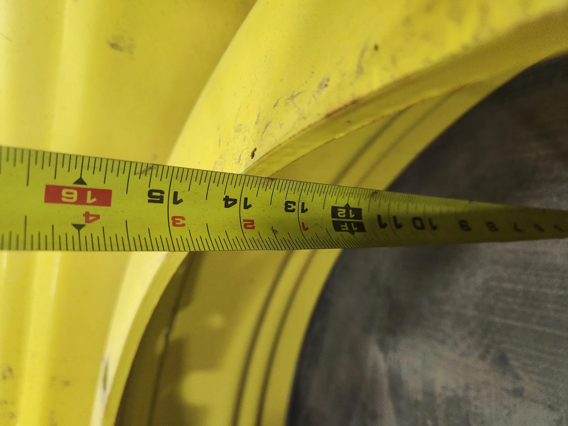 Used 20 x 46 12 Bolt Stub Disc Wheel Yellow