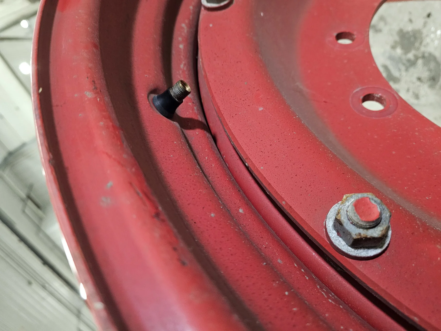 Used 14 X 34 12-16.732-14.625 Waffle Fendt Red Wheel w/ Disc image 4
