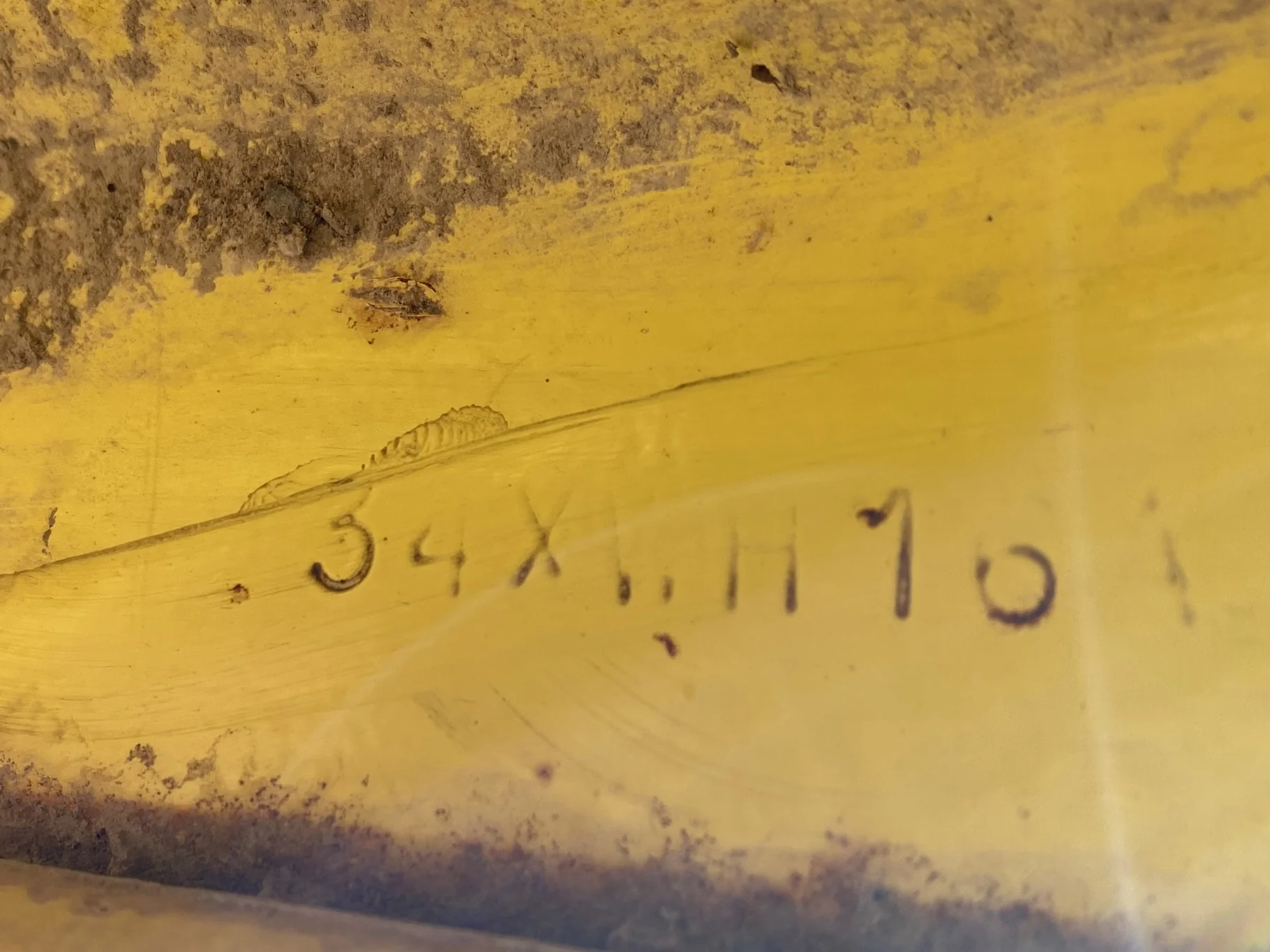 Used 16 X 34 John Deere Yellow 10 Bolt Sprayer Wheel SCRAP image 3