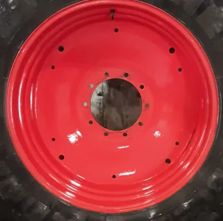 Used 18 x 38 10-13.9-11.07 6.75" BS (.937) Dual Wheel Fendt Red image 2