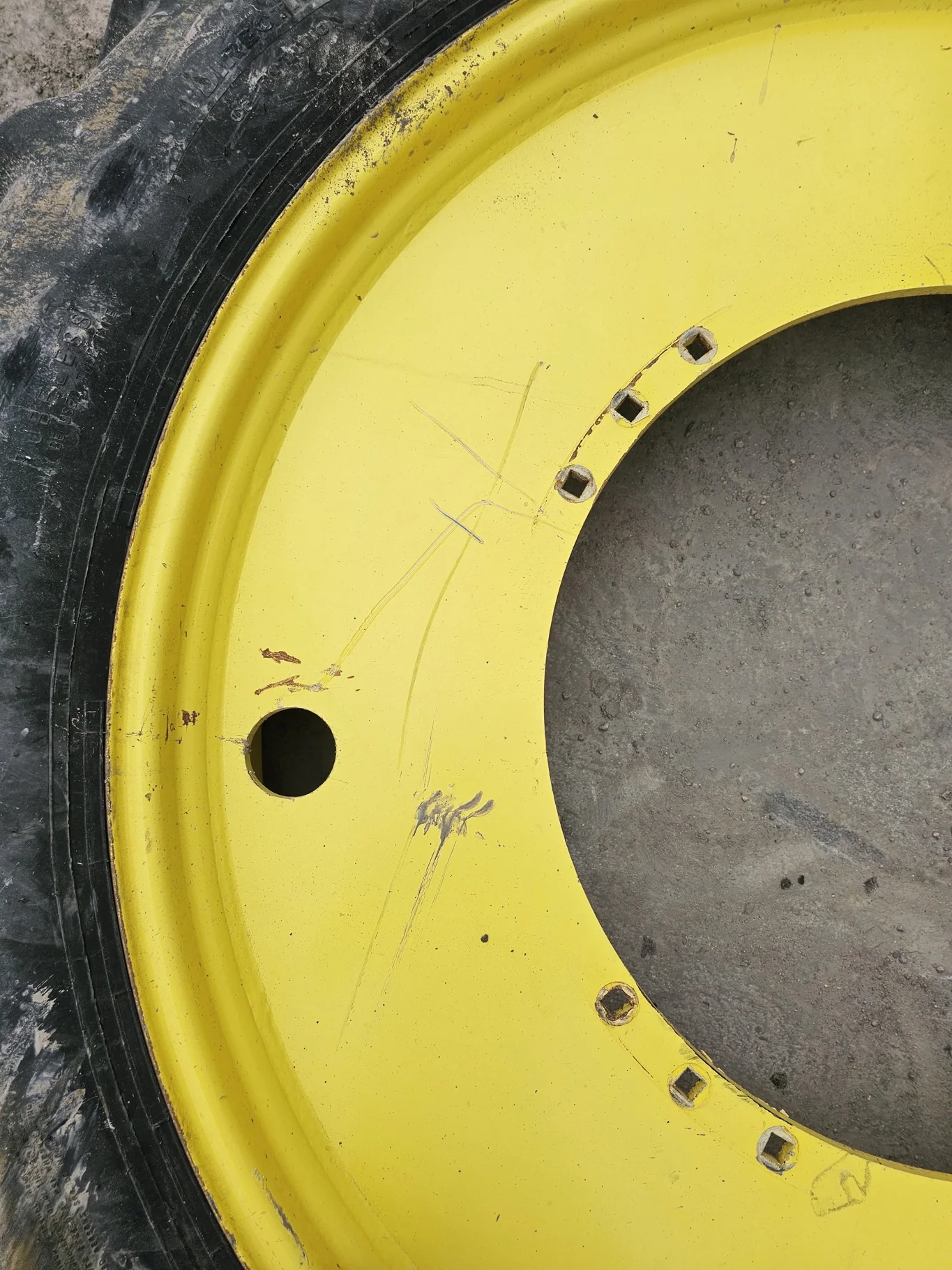 Used 10 x 50 12-29.25-2.75 OUT Yellow Waffle Wheel image 2