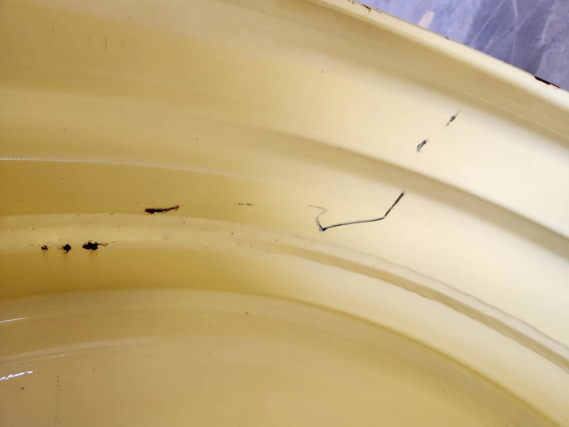 Used 18 X 38 John Deere Yellow 12 Bolt (.905) Sprayer Wheel (12-13.976-11.857) 3.17" OUT image 9