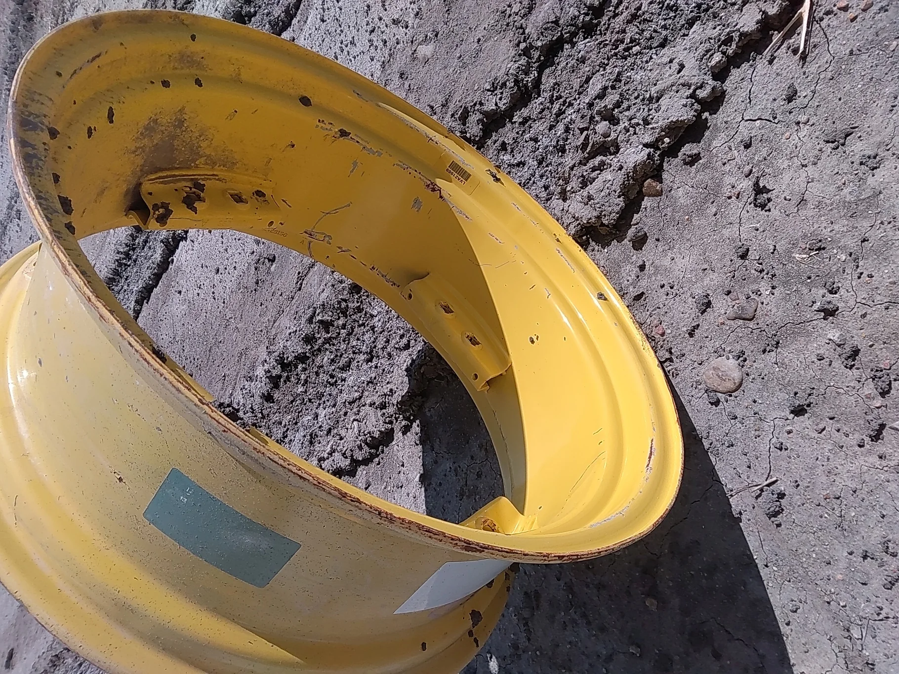 Used 10 X 24 John Deere Yellow GKN Style Rim image 4