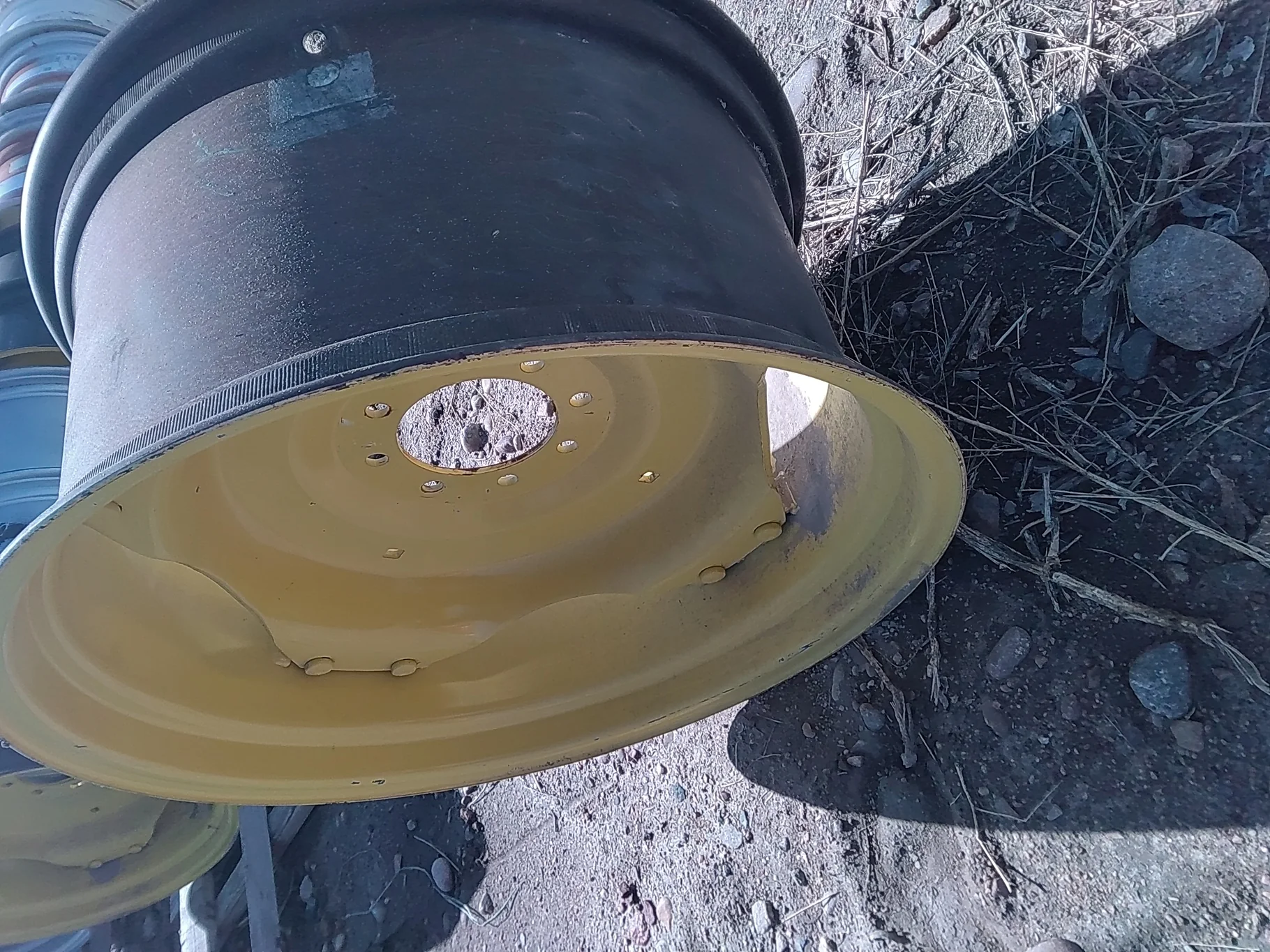 Used 15 X 28 John Deere Yellow GKN Rim with 8-8-6 Center - Good Condition image 4