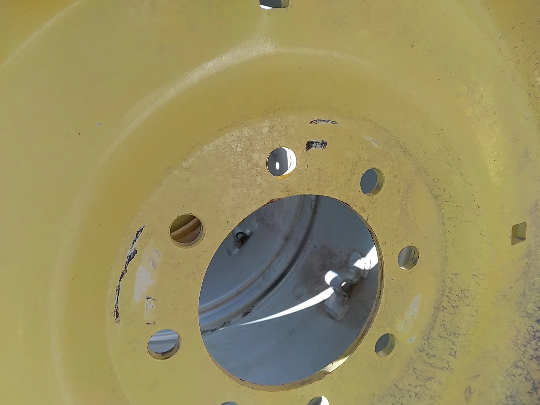 Used 15 X 28 John Deere Yellow GKN Rim with 8-8-6 Center - Good Condition image 9