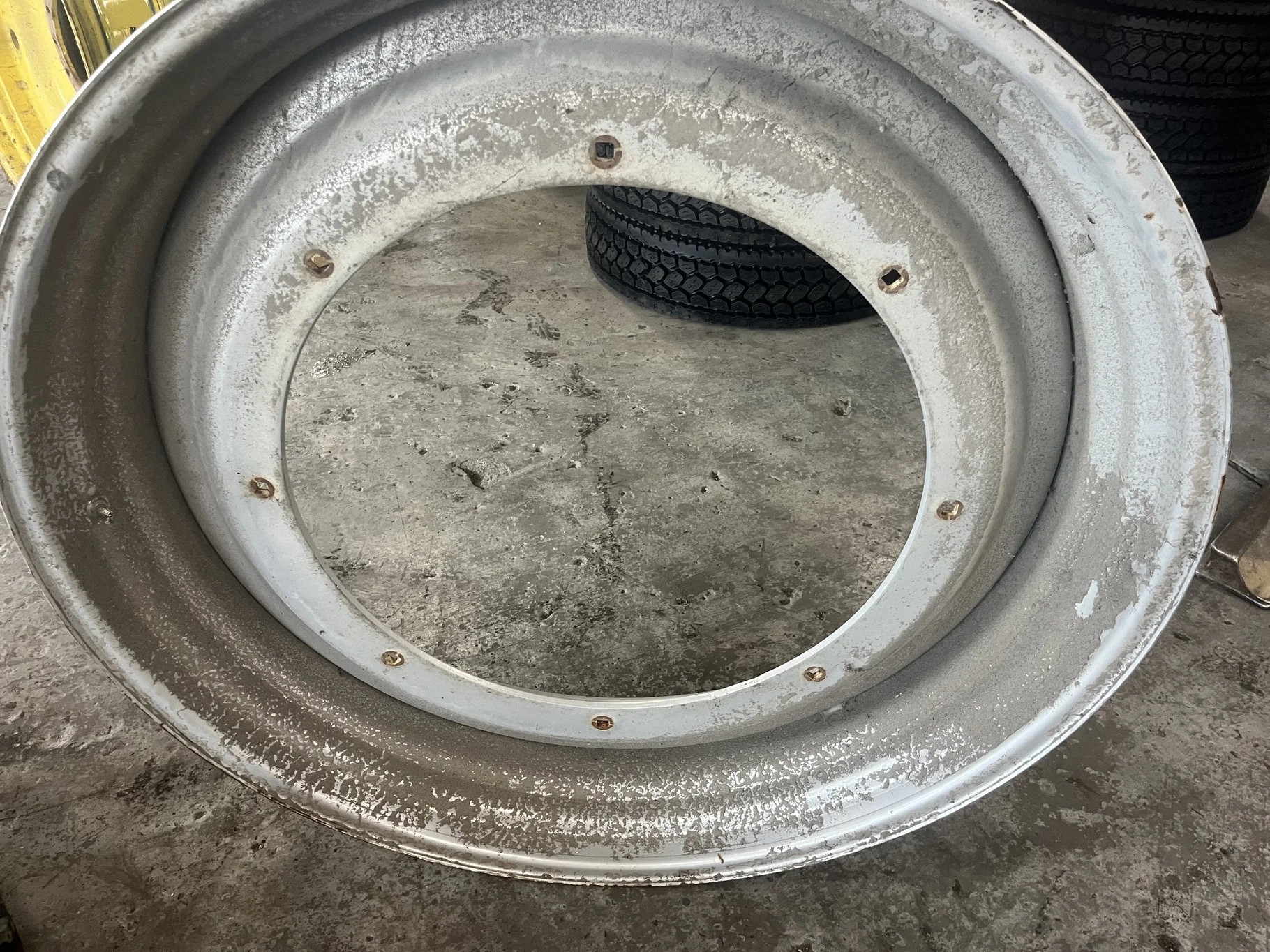 Take-Off 12 x 46 8-10.875-8.625 Case Silver Wheel