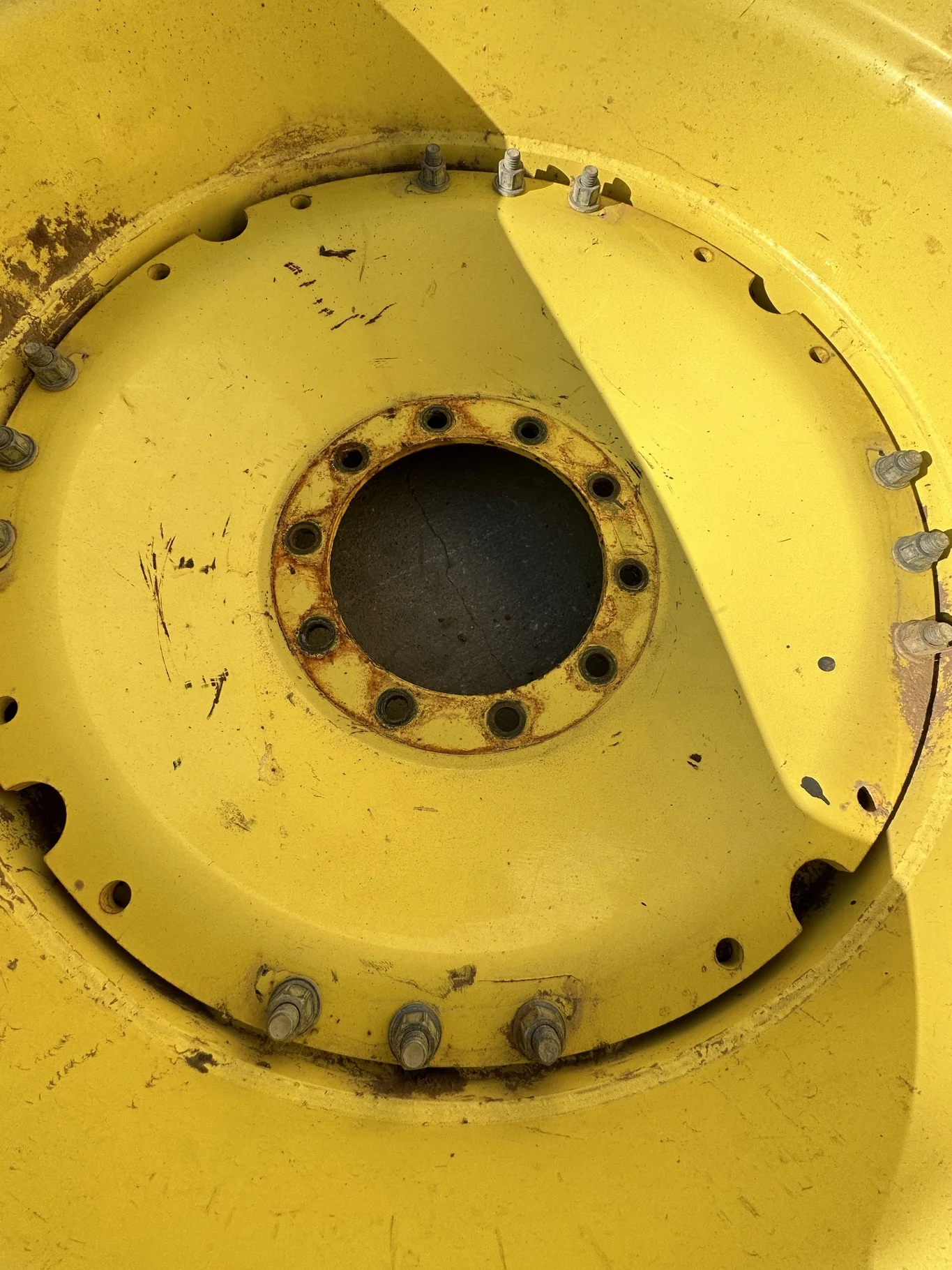 Used 15 x 34 10-13.189-11.07 Deutz Fahr Grey Waffle Wheel w/ HD Disc image 4