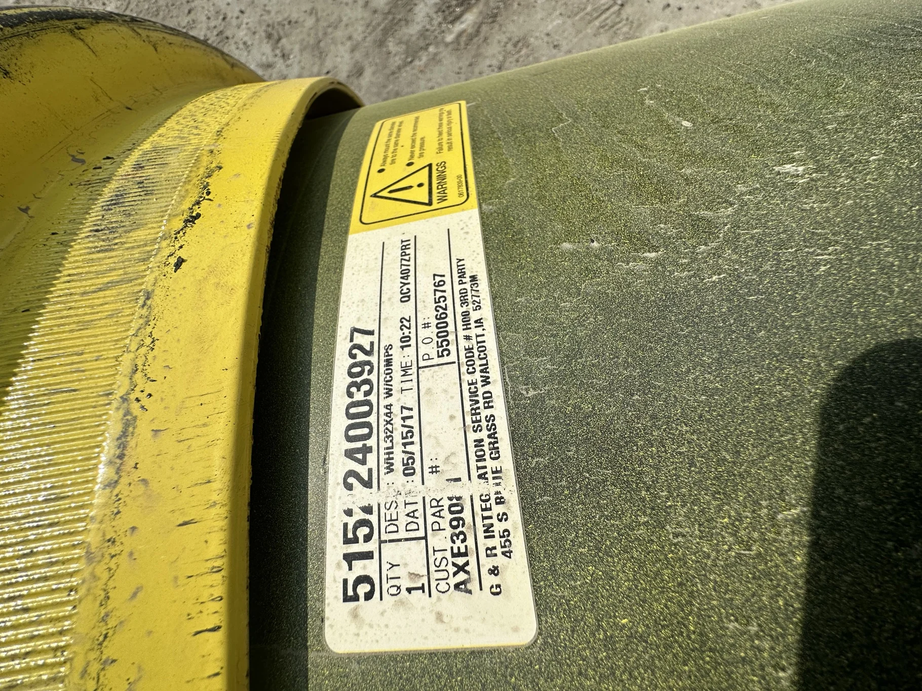 Used 44 X 32 (10-13.187-11.060) 1" IN Yellow Combine Wheel image 4