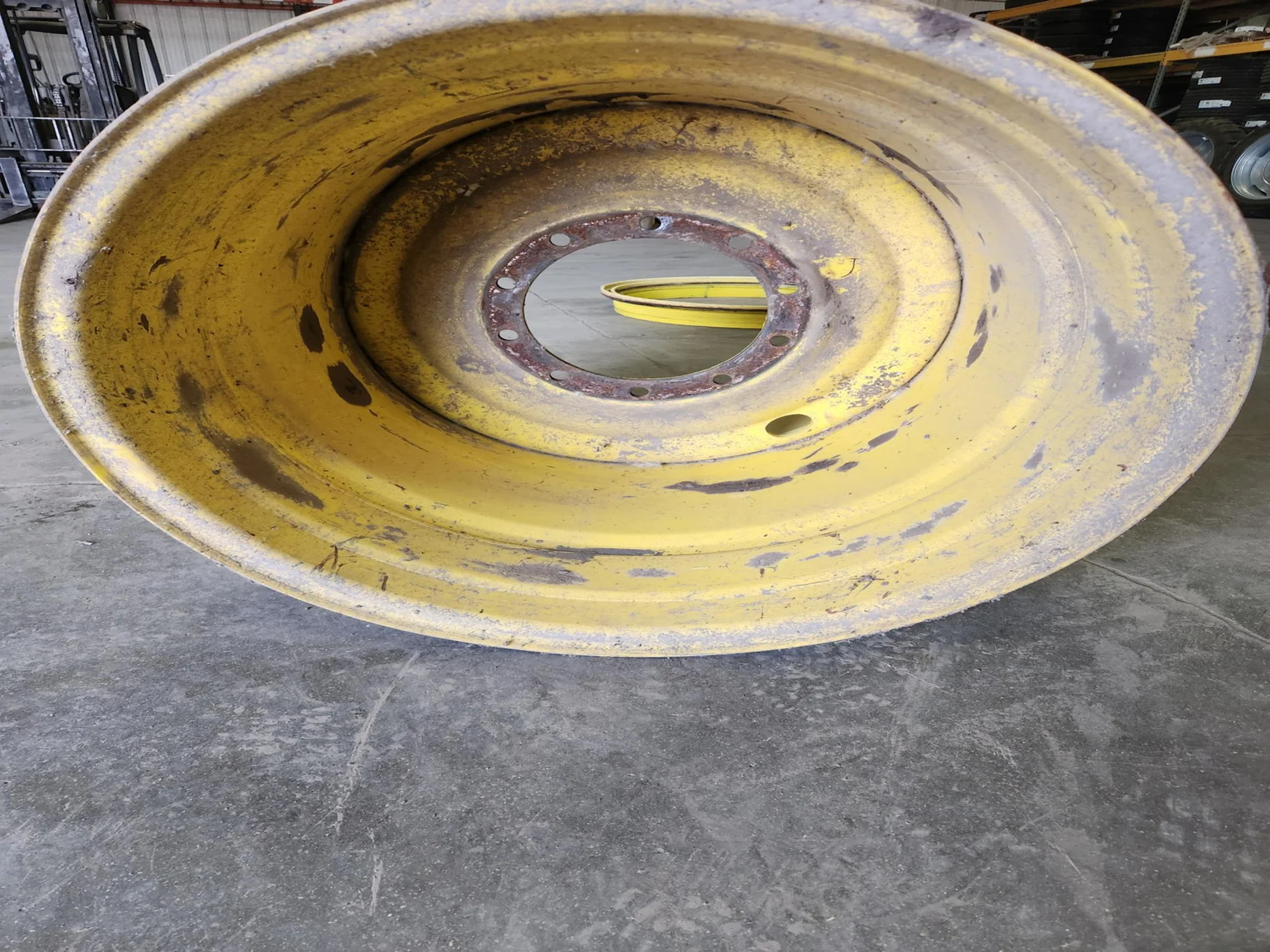 Used 44 X 32 (10-13.187-11.060) 1" IN Yellow Combine Wheel image 8