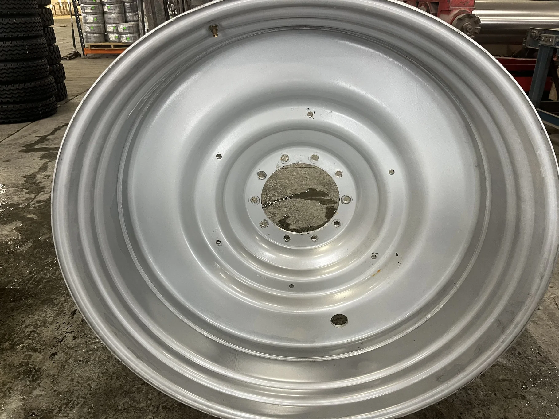 Used 15 X 50 10-13.189-11.07-9.13 Case Silver Dual Wheel