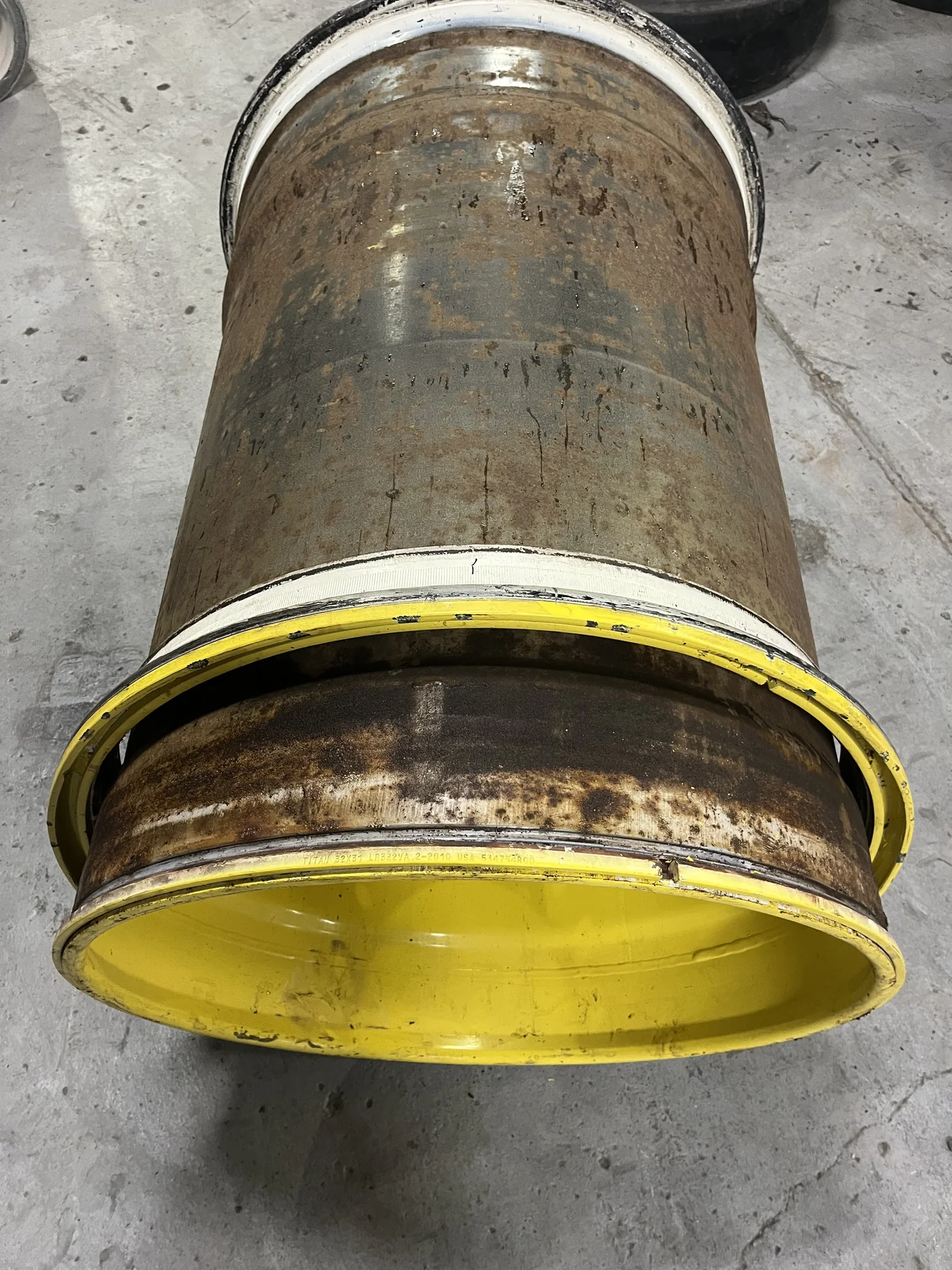 Used 44 X 32 20-13.19-11.07 3 Piece Yellow Wheel image 2