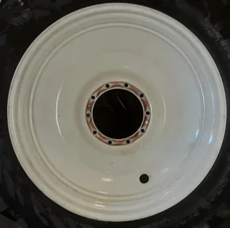 Used 13 X 46 10-14.5-12.375 NH White Disc Sprayer Wheel - Good Condition