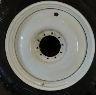 Used 13 X 46 10-14.5-12.375 NH White Disc Sprayer Wheel - Good Condition image 2