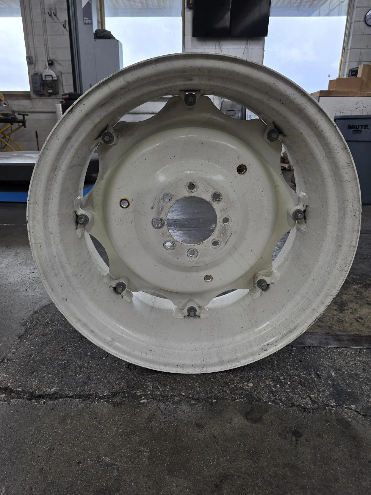 Take-Off 14 x 30 8 Loop Waffle NH White Wheel