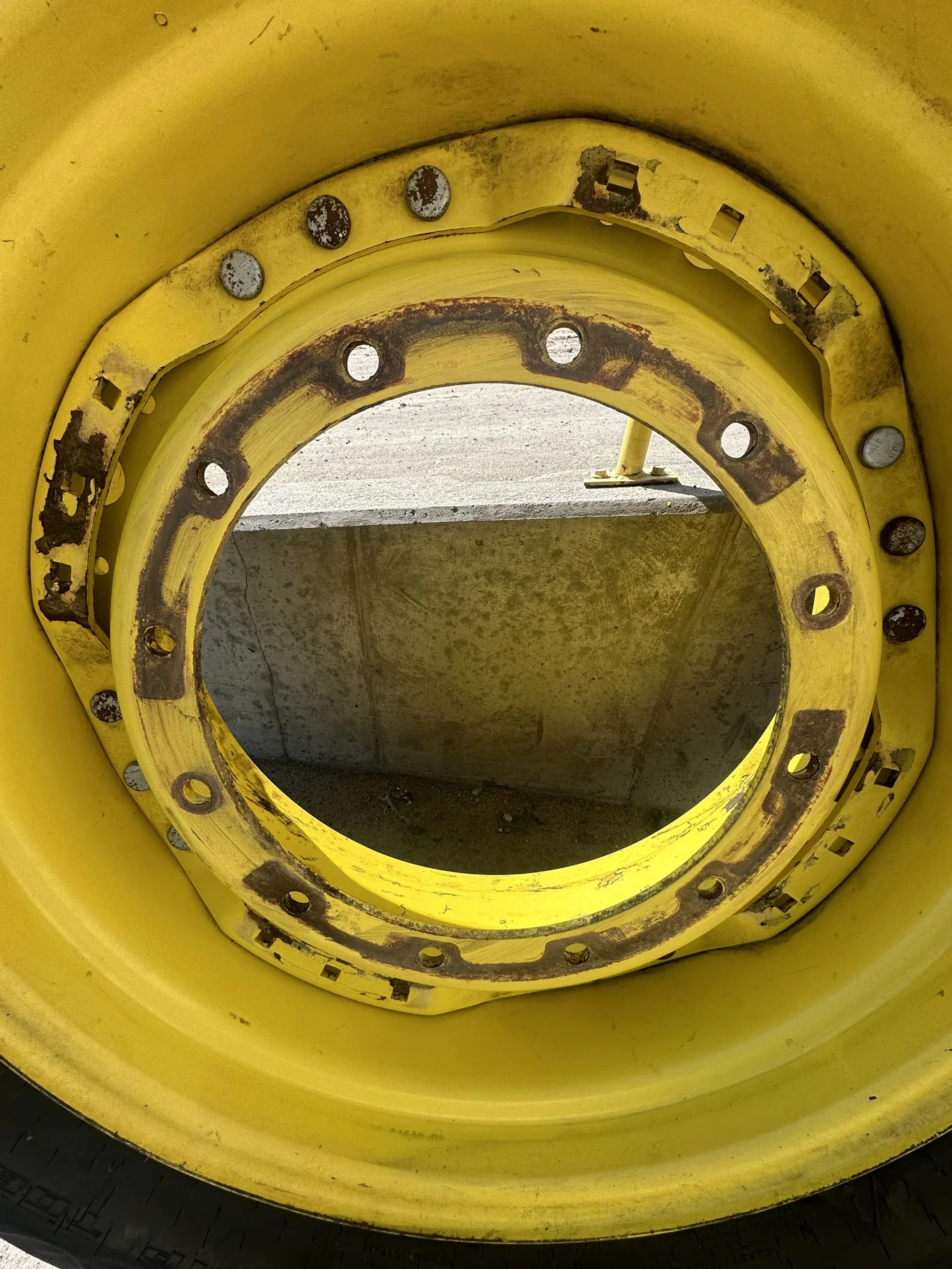 Used 15 x 34 12 Bolt Disc Yellow Wheel image 3