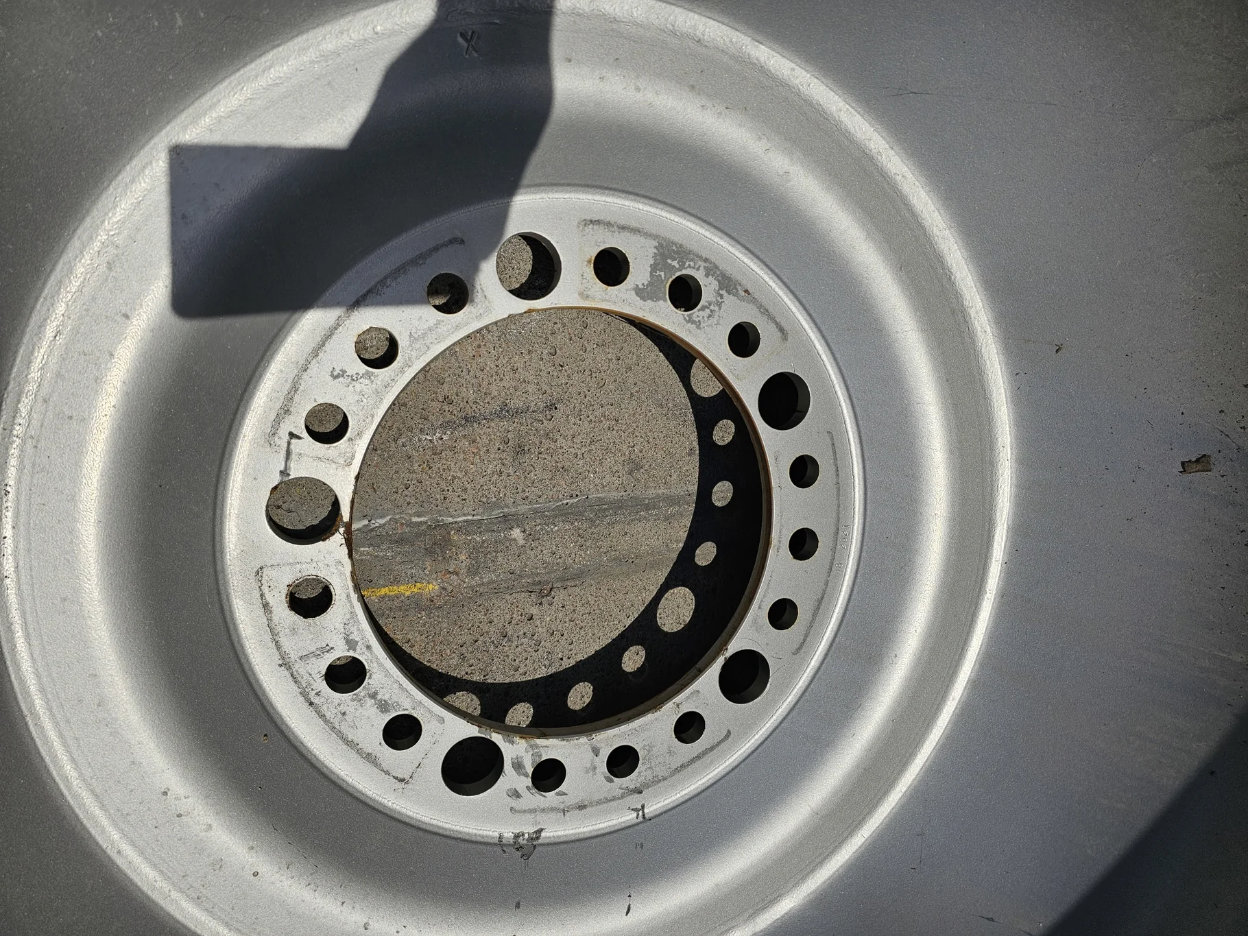Used 20 X 42 20 Bolt Case Silver Dolly Dual Wheel image 2