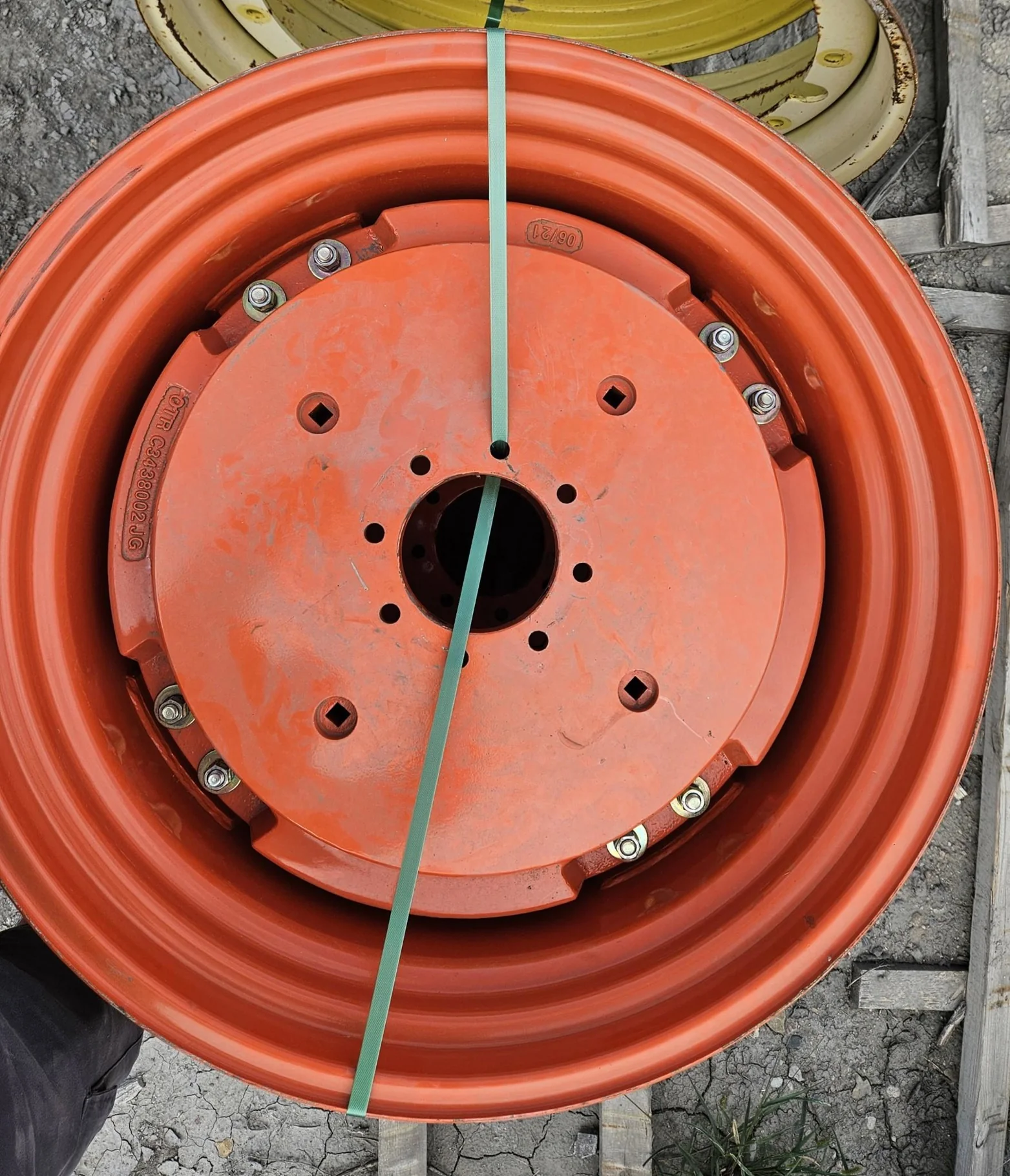 Take-Off 15 X 34 (8-8-6) 4/2 Clamp Kubota Orange Wheel w/ Cast Weight Centers image 2