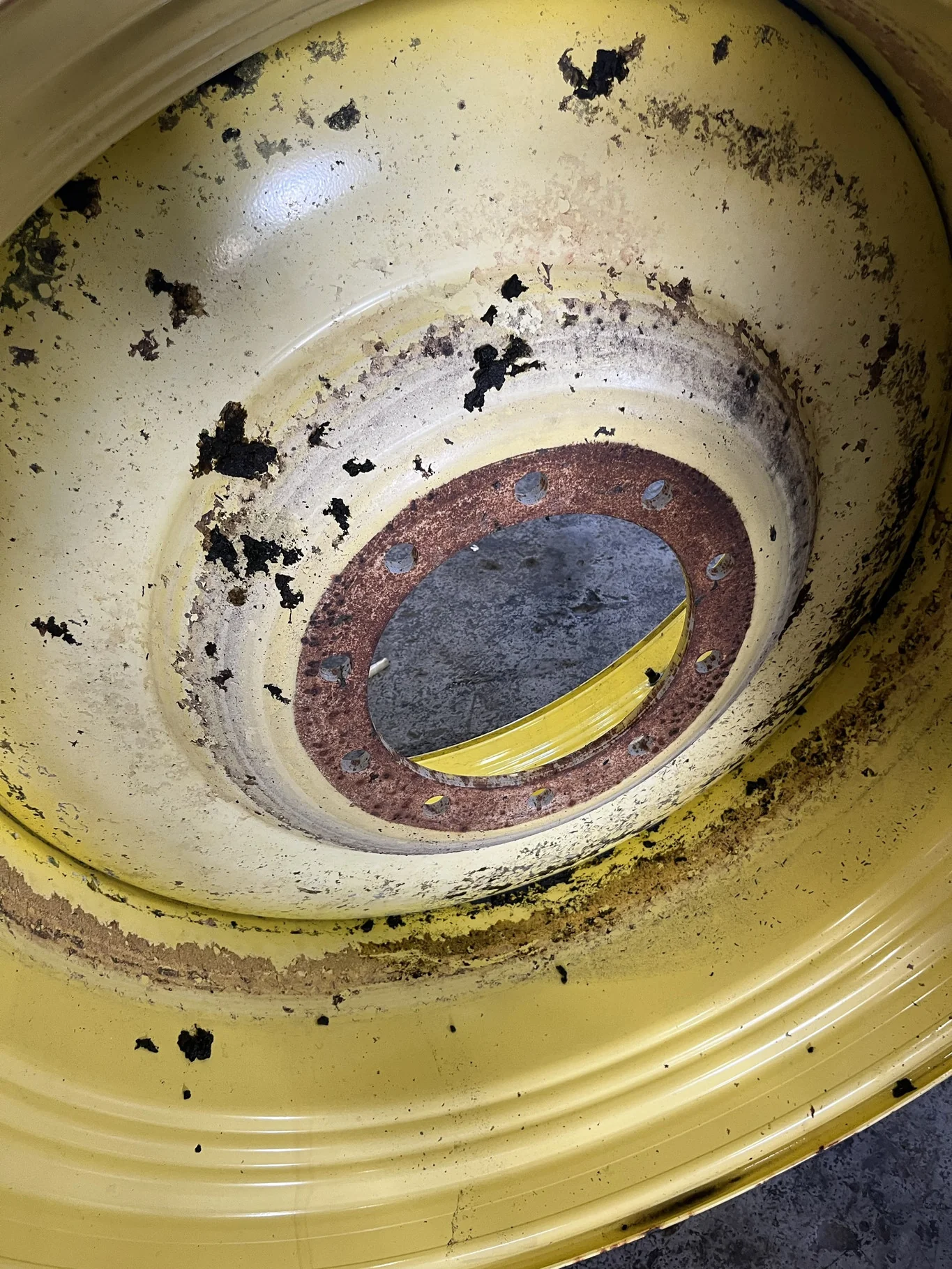 Take-Off 25 X 42 10-13.19-11.07 JD Yellow Wheel