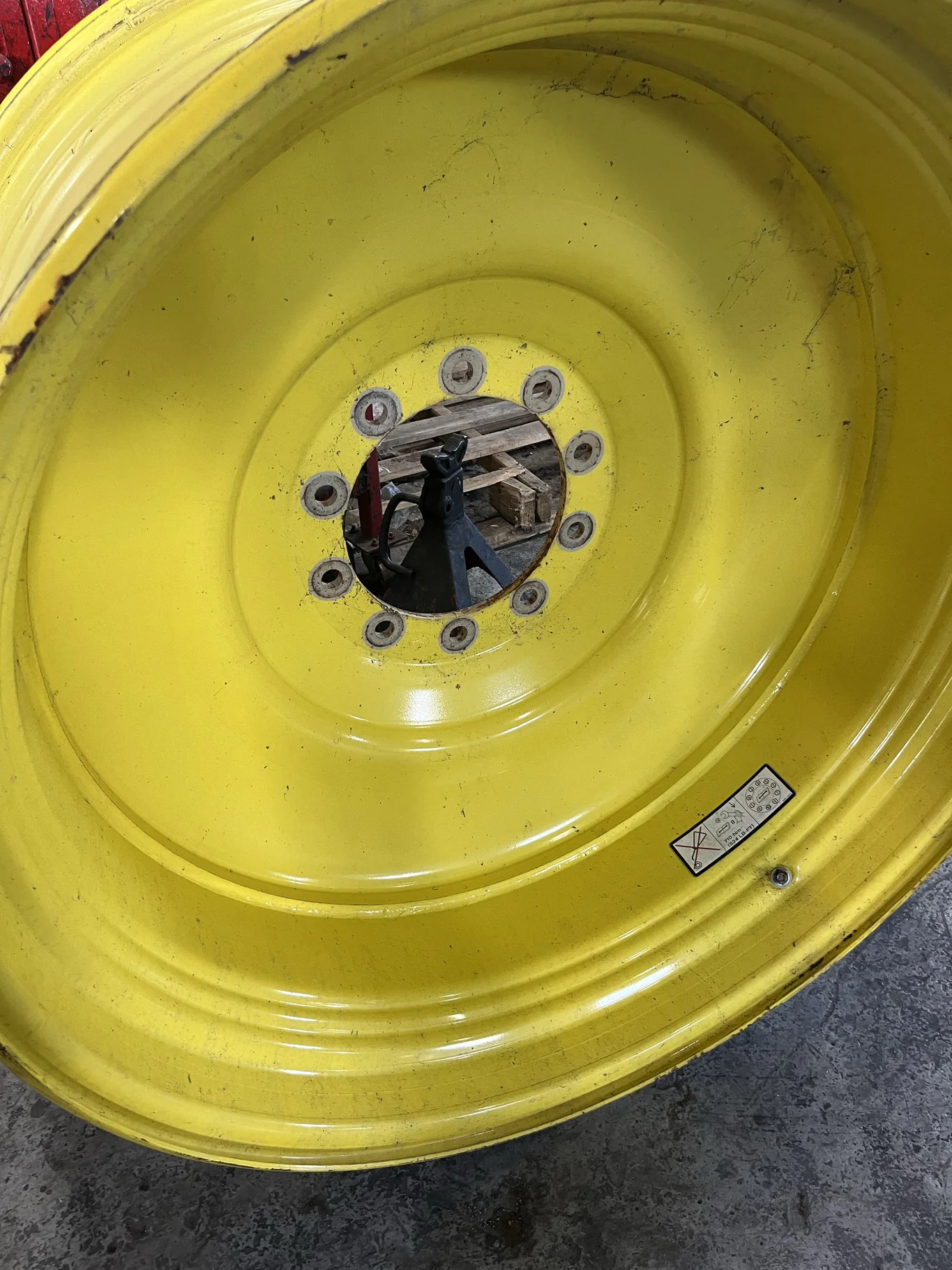 Take-Off 25 X 42 10-13.19-11.07 JD Yellow Wheel image 2