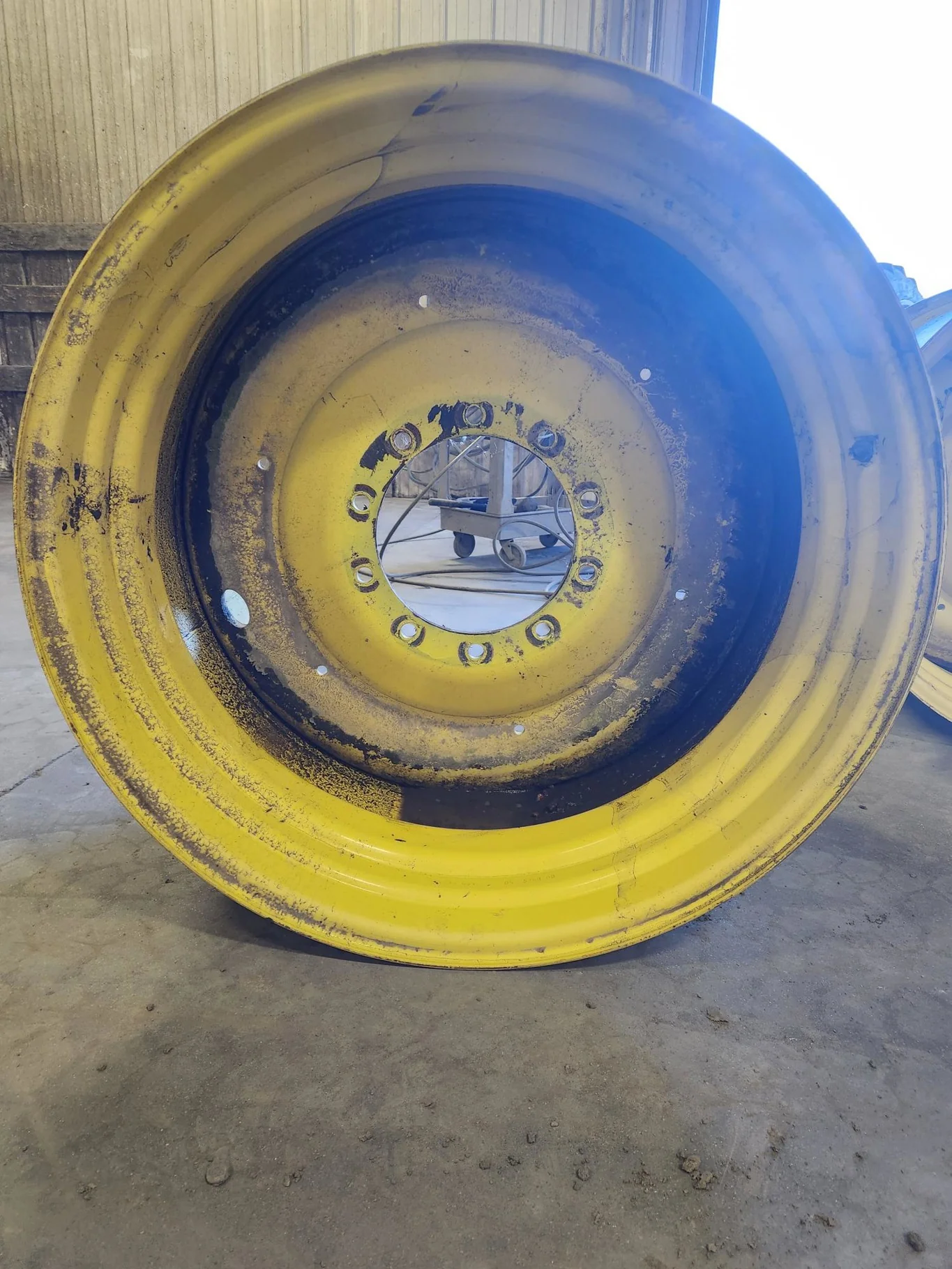 Used 27 x 38 10-13.189-11.07-0.79 Yellow Wheel