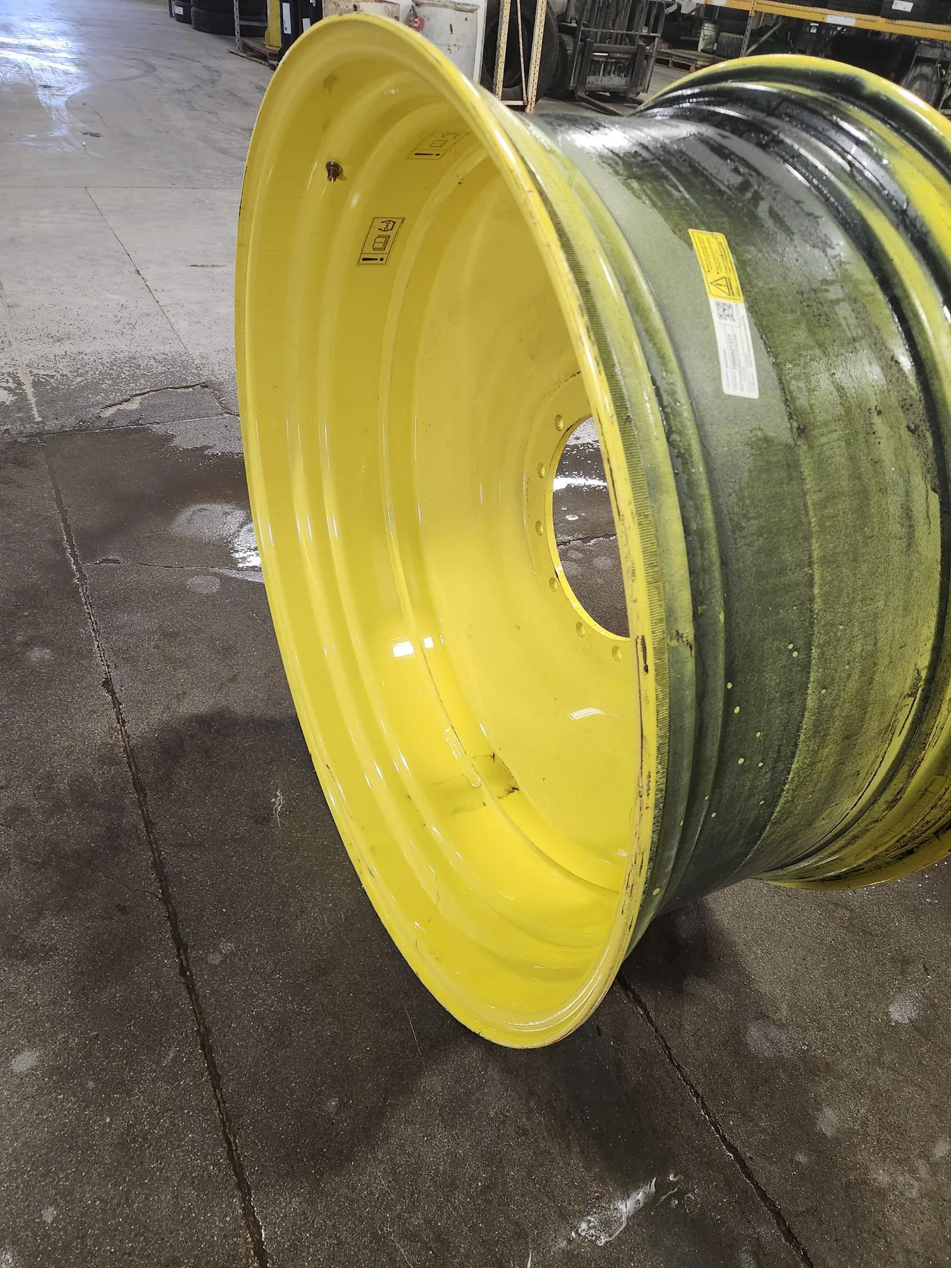 Take-Off 21 X 46 12-15.748-13.829 5.31" OUT 600 Series Sprayer JD Yellow Wheel image 8