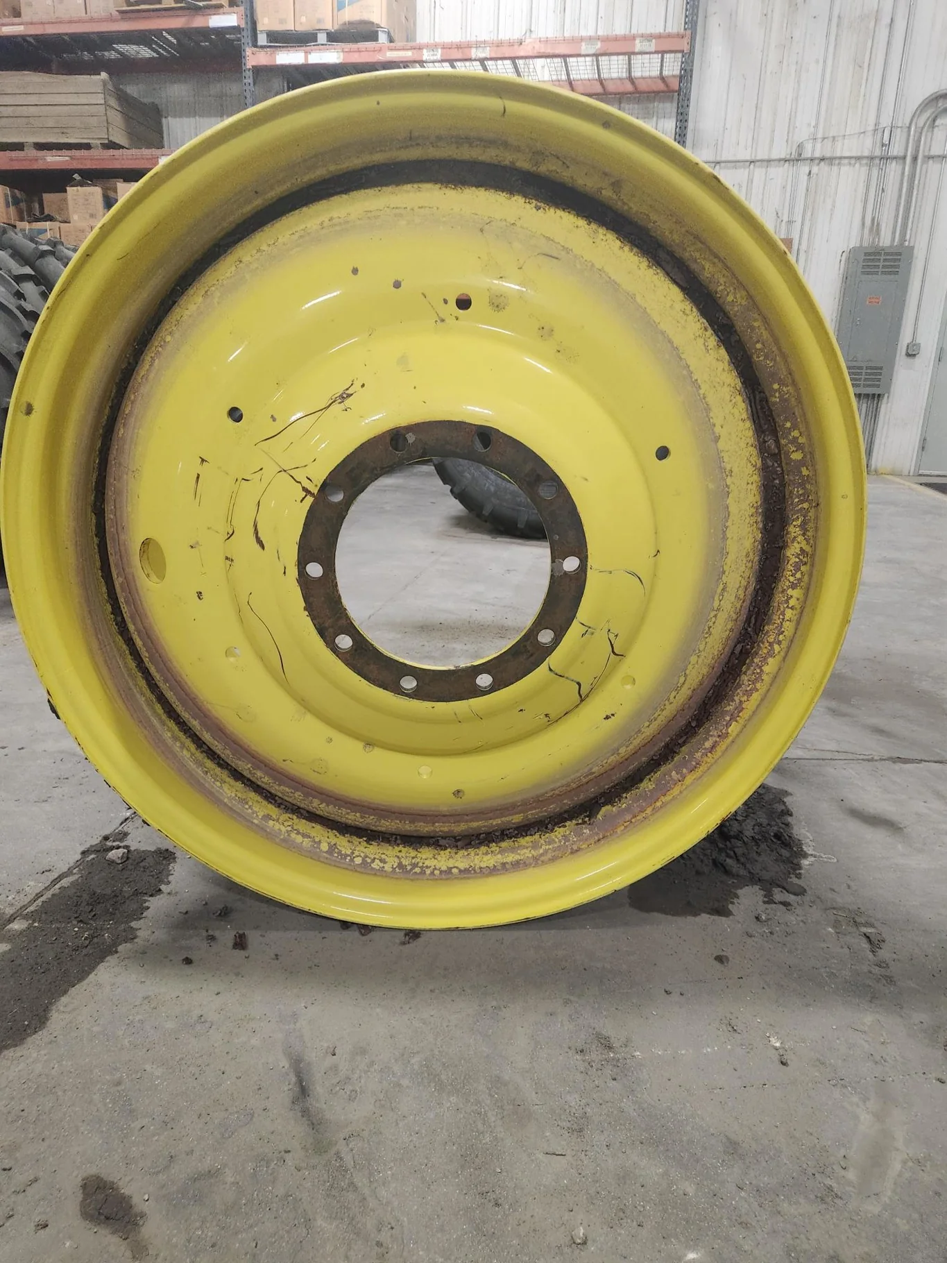 Used 23 x 42 (10-13.189-11.07) 13.63" Outset Dual Wheel Yellow image 3