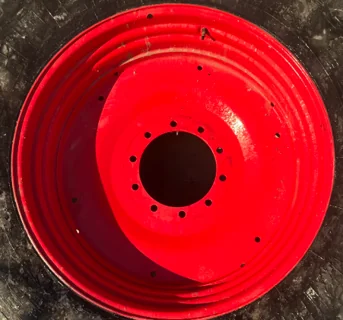 Used 18 x 38 10 Bolt (.937) Dual Wheel Fendt Red