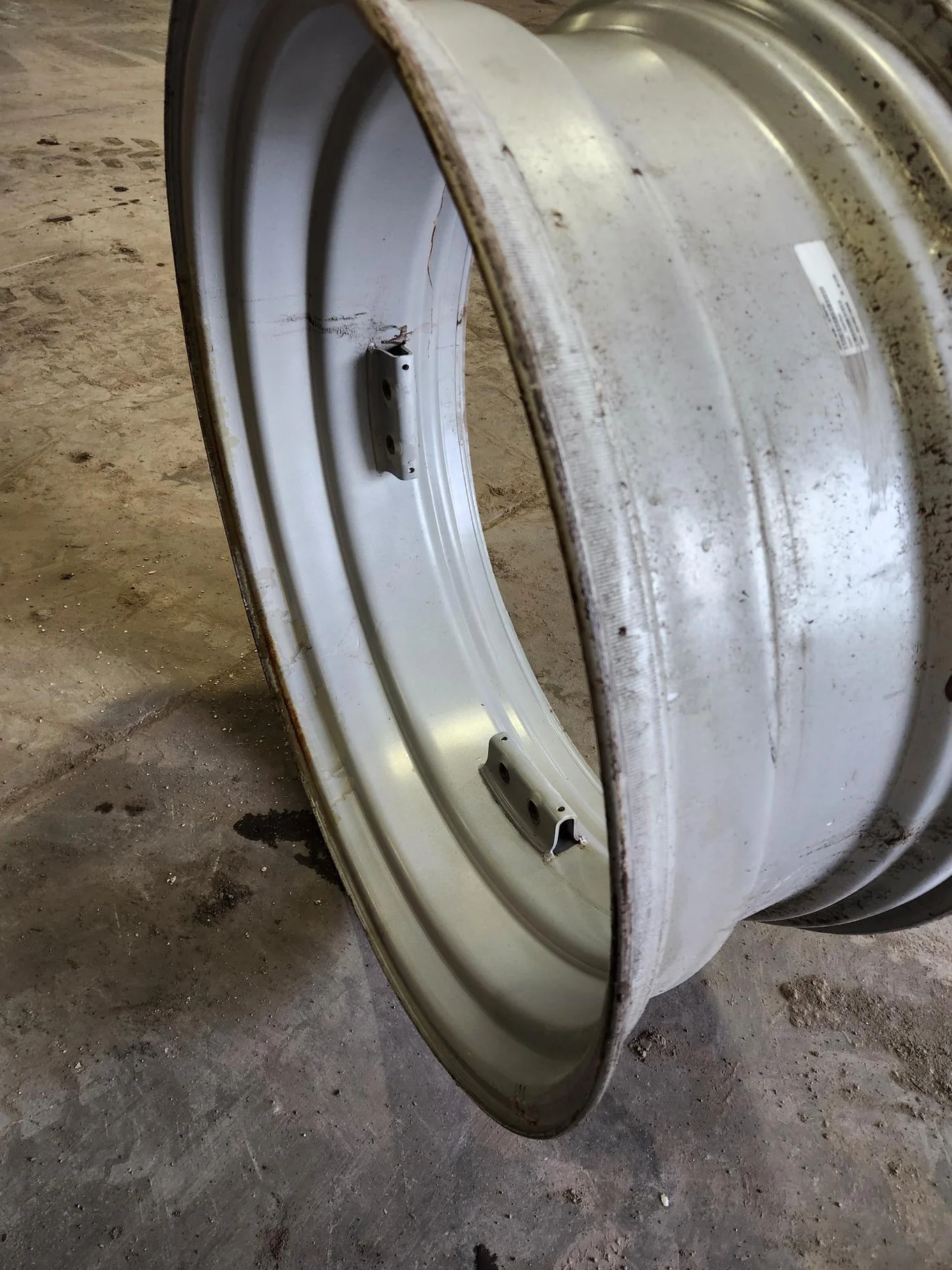 Take-Off 16 x 38 2 Bolt 4/2 Clamp Case Silver Wheel image 5