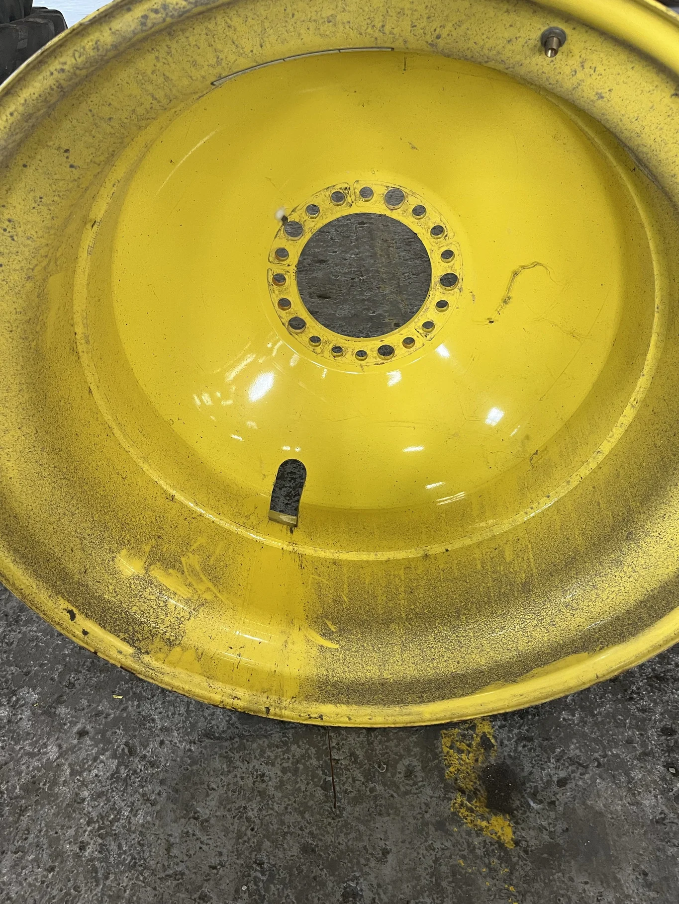 Used 18 x 42 20-13.189-10.50-15.00 Dolly Dual Yellow Wheel image 2
