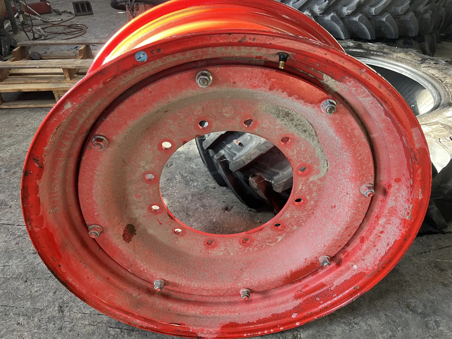 Take-Off 14 X 34 12 Bolt Waffle Fendt Red Wheel image 2