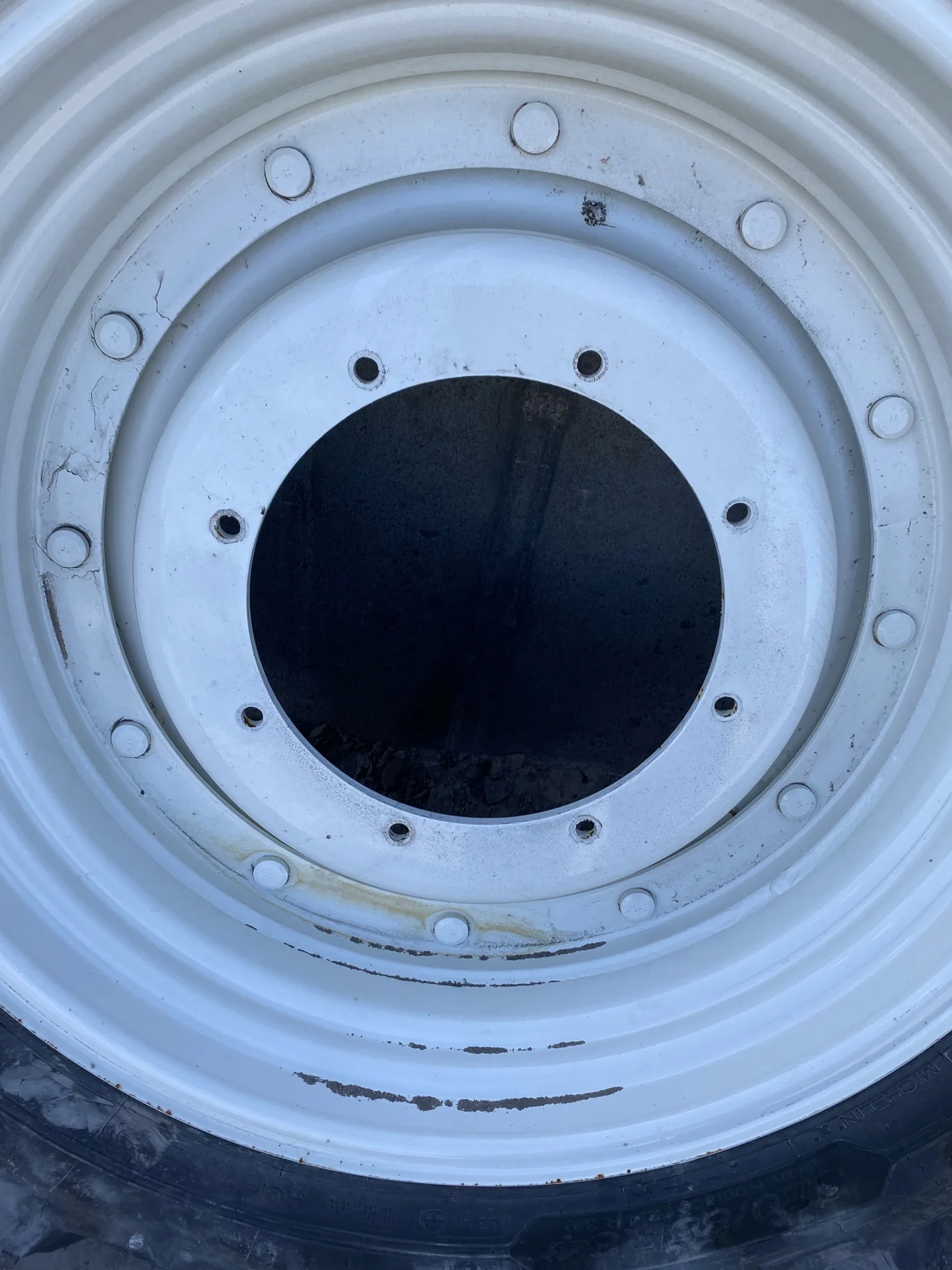 Take-Off 10 X 34 Moveero 12 Bolt NH White Wheel image 3