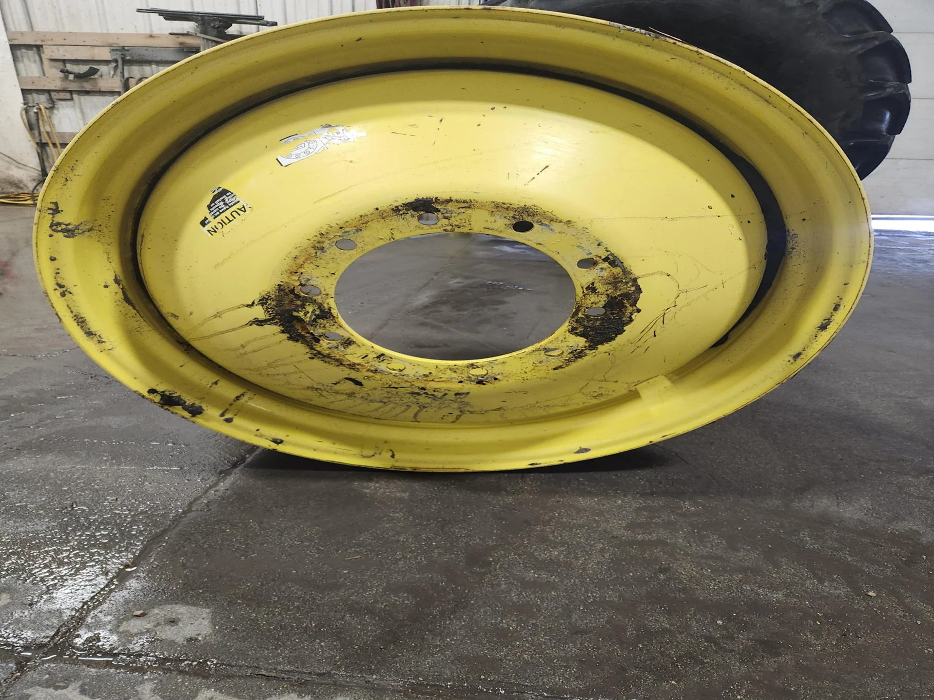 Used 23 x 38 10-13.189-11.070 Yellow Dolly Dual Wheel image 5