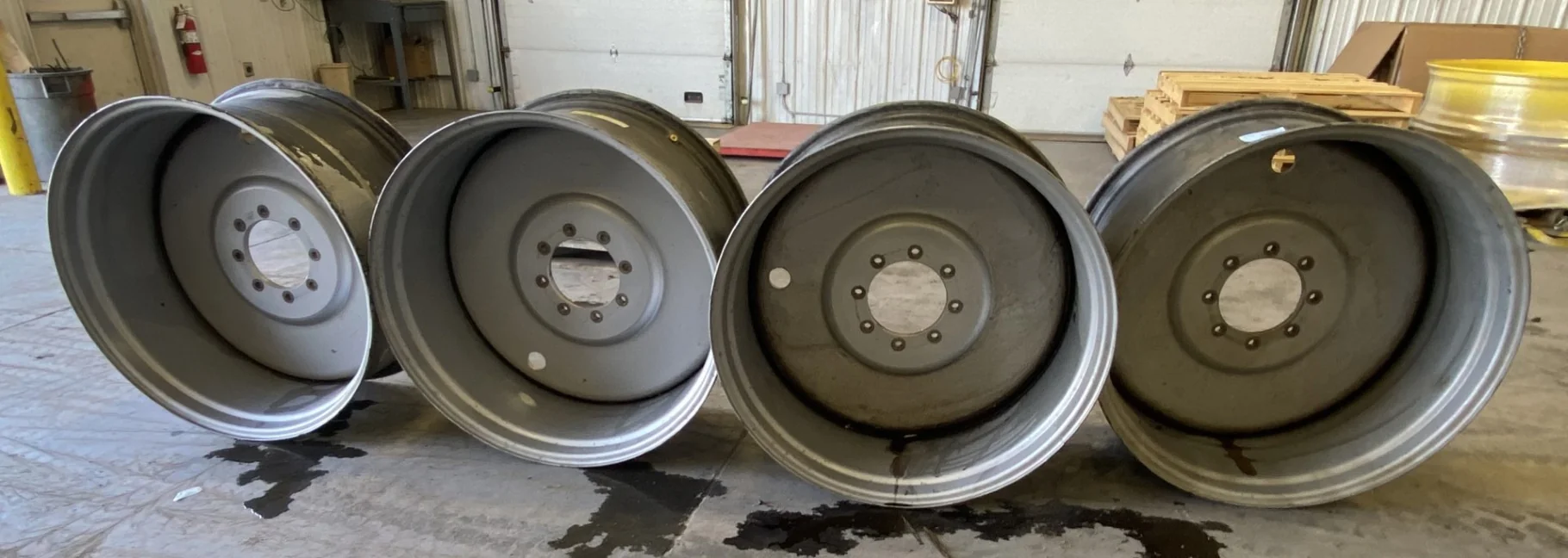 Used 18 X 38 Miller Silver 8-10.625-8.625 Sprayer Wheel 1.5 Offset - Good Condition image 2