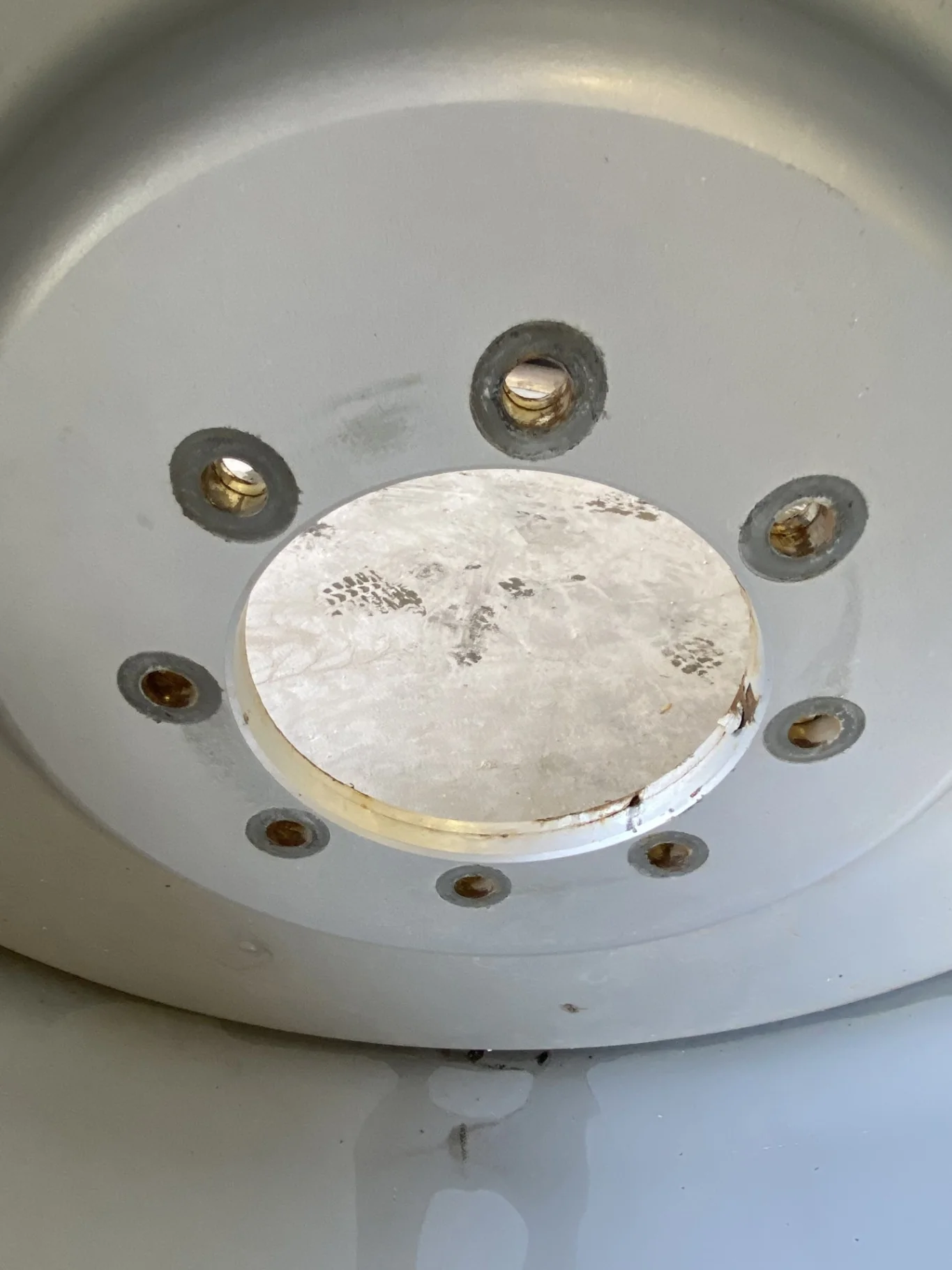 Used 18 X 38 Miller Silver 8-10.625-8.625 Sprayer Wheel 1.5 Offset - Good Condition image 4
