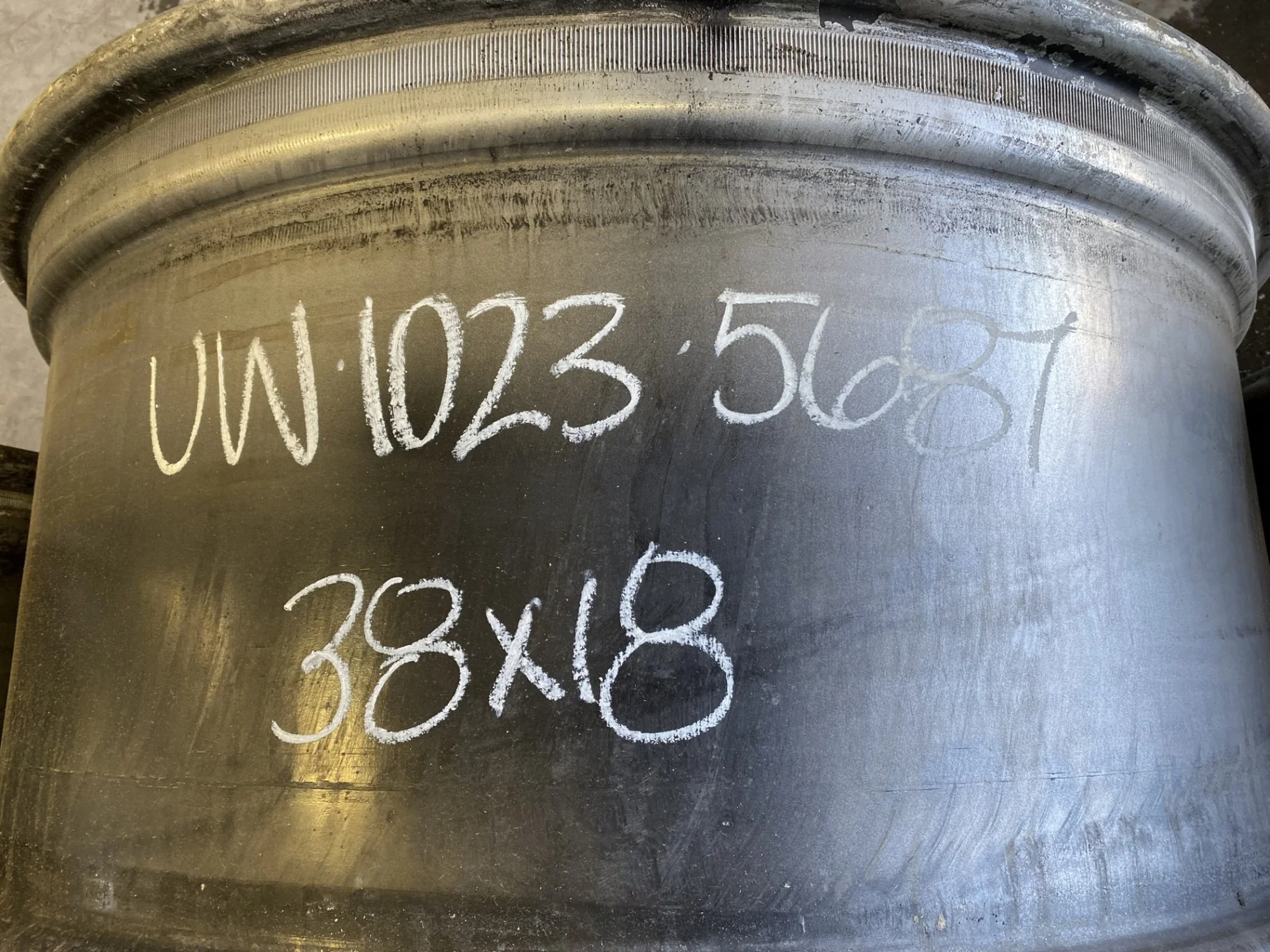 Used 18 X 38 Miller Silver 8-10.625-8.625 Sprayer Wheel 1.5 Offset - Good Condition image 8