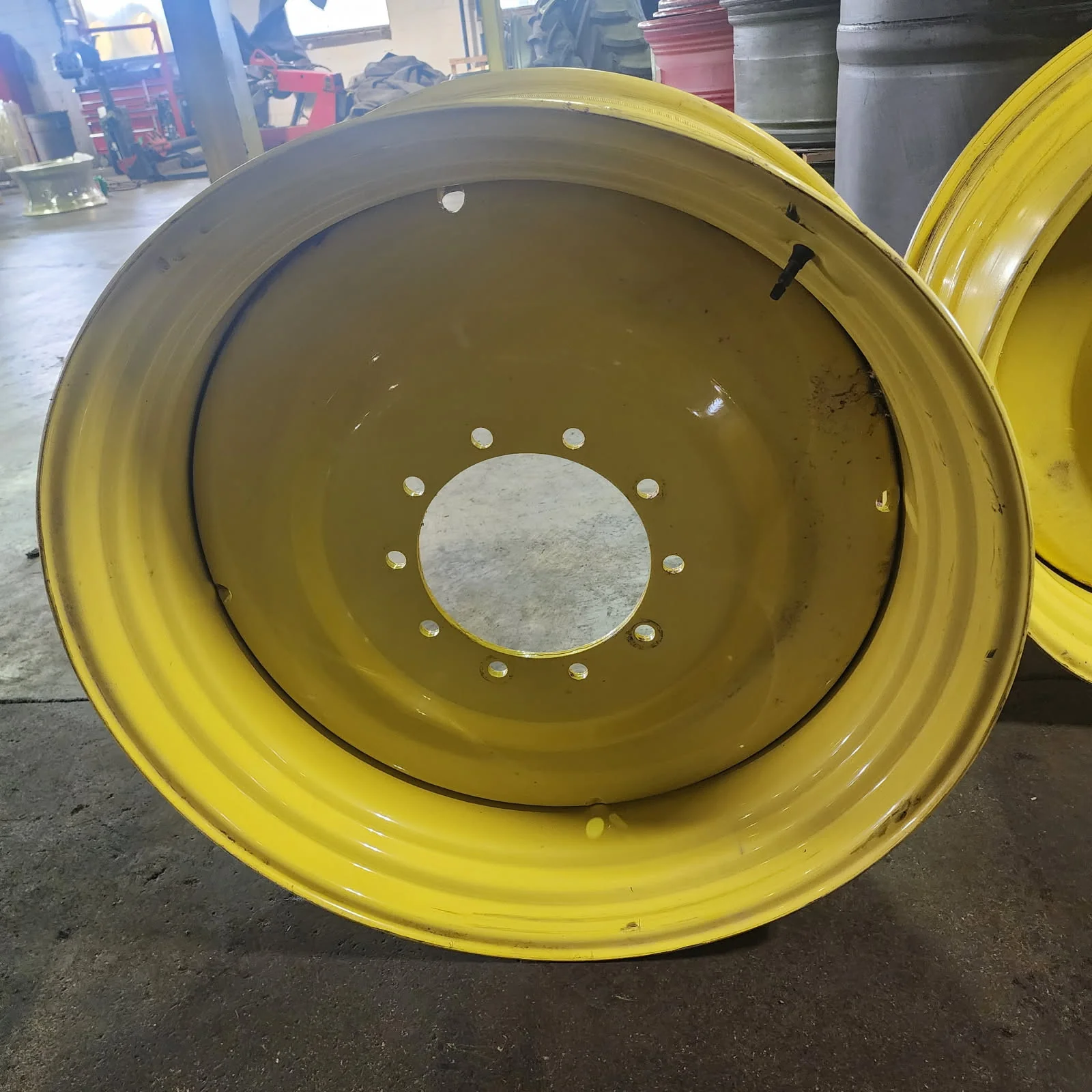 Take-Off 15 X 38 10-13.18-11.09-2 Dual Yellow Wheel image 3