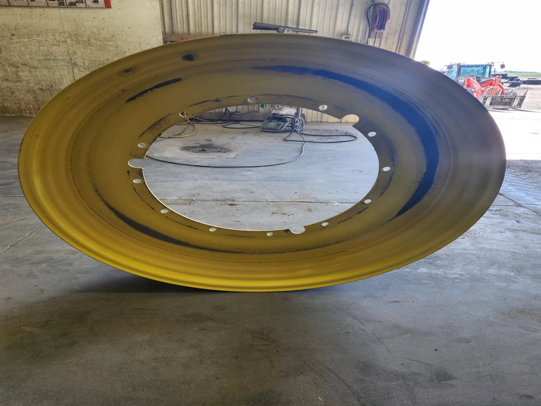 Used 12 x 50 12-32.047-30.079 Rim and Rail Yellow Wheel image 2