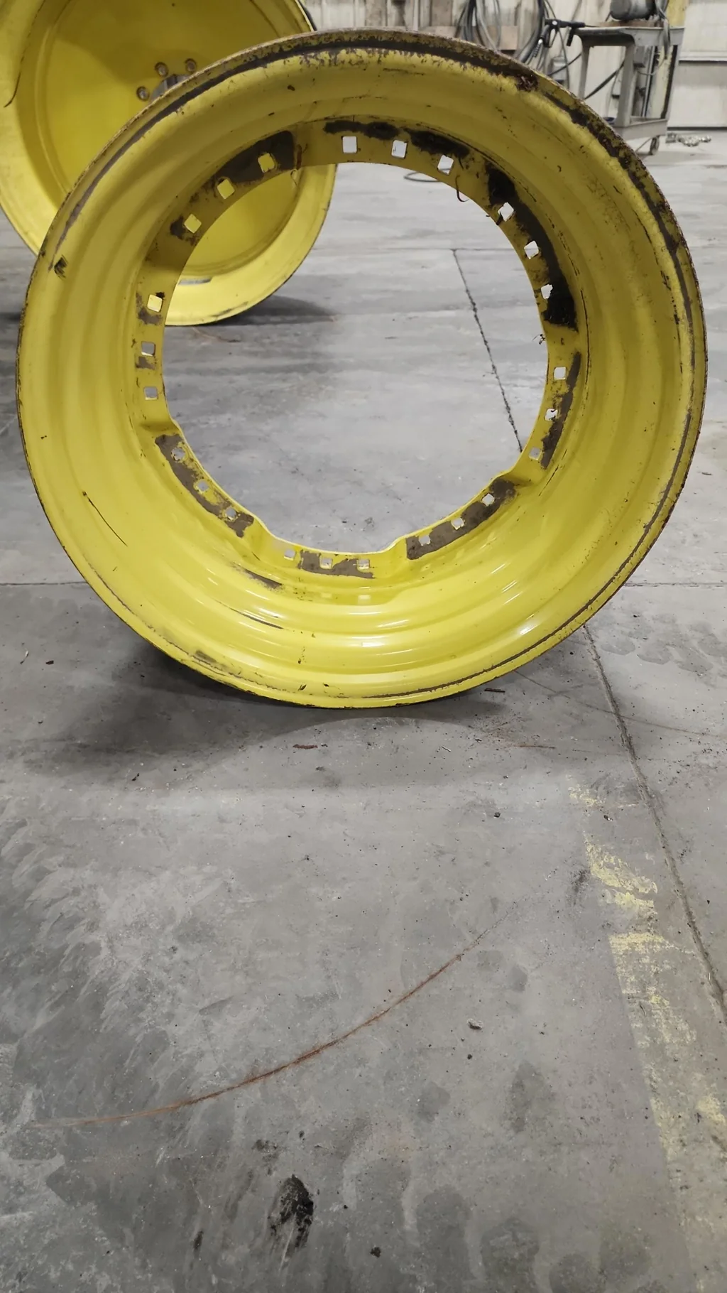 Used 15 x 30 10-13.189-11.077 Yellow Waffle Wheel