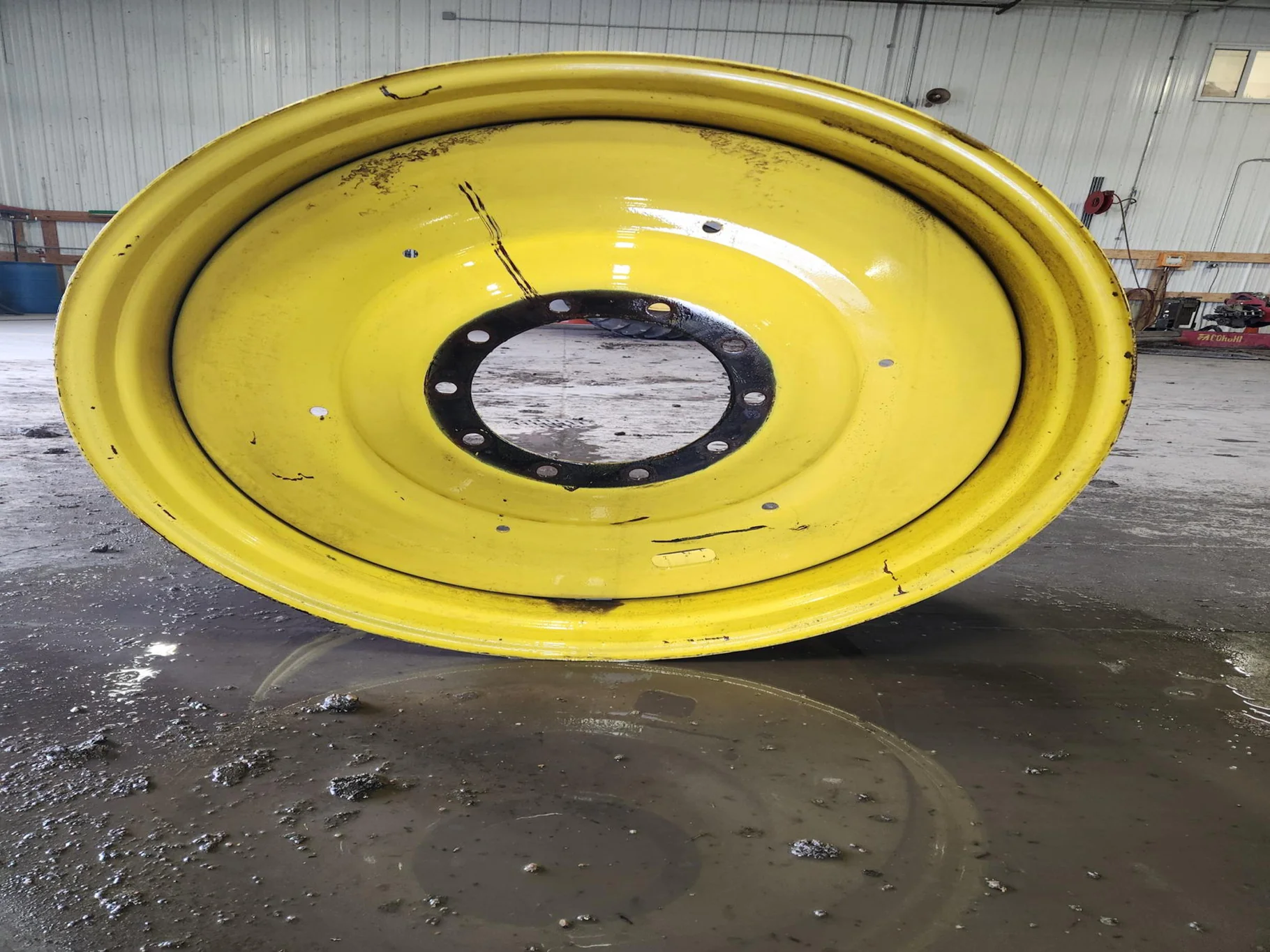 Used 18 x 42 10-13.18-11.09-8.38IN Yellow Wheel image 2