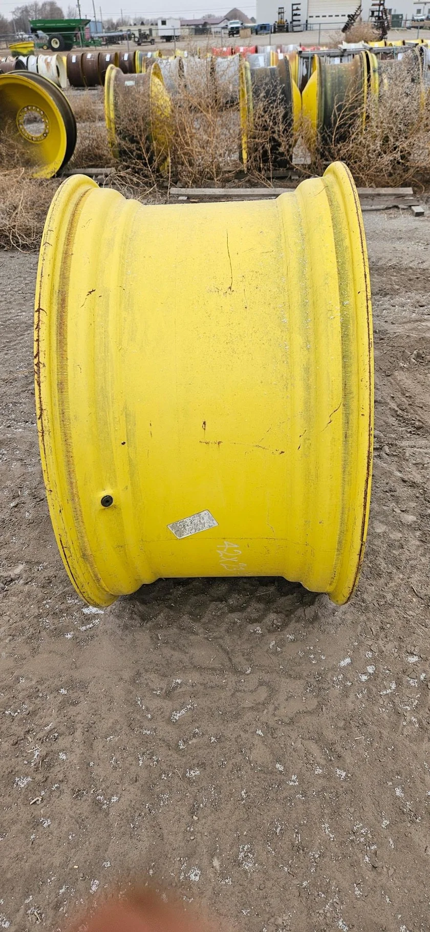 Used 23 x 42  (10-13.189-11.07) Dual Wheel Yellow image 3
